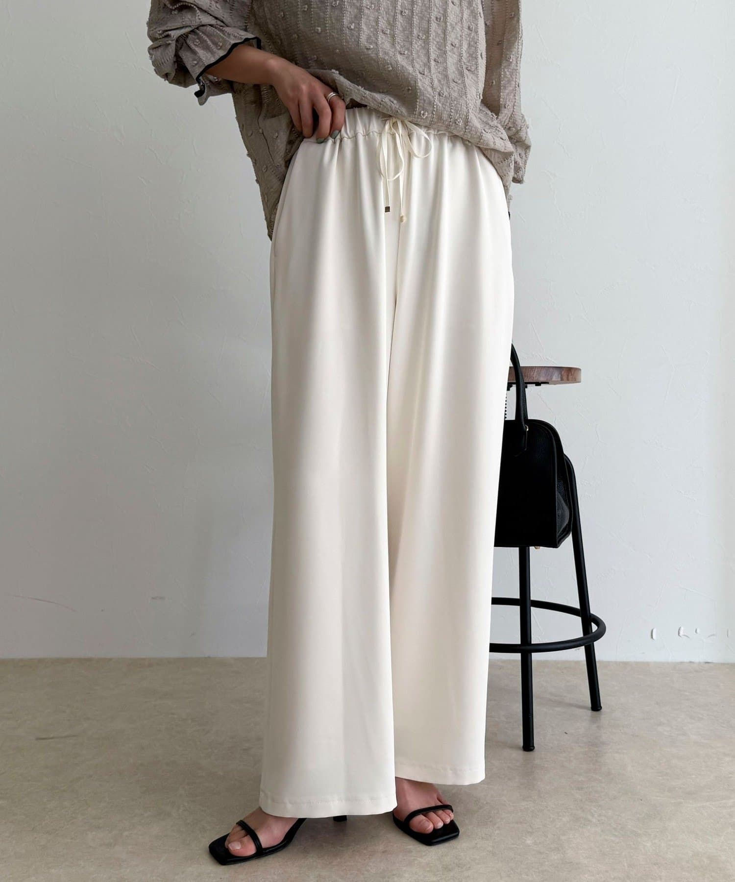 FREDY & GLOSTER(フレディ アンド グロスター) 【4サイズ展開/リピーター続出！】とろみツイルストレートイージーパンツ