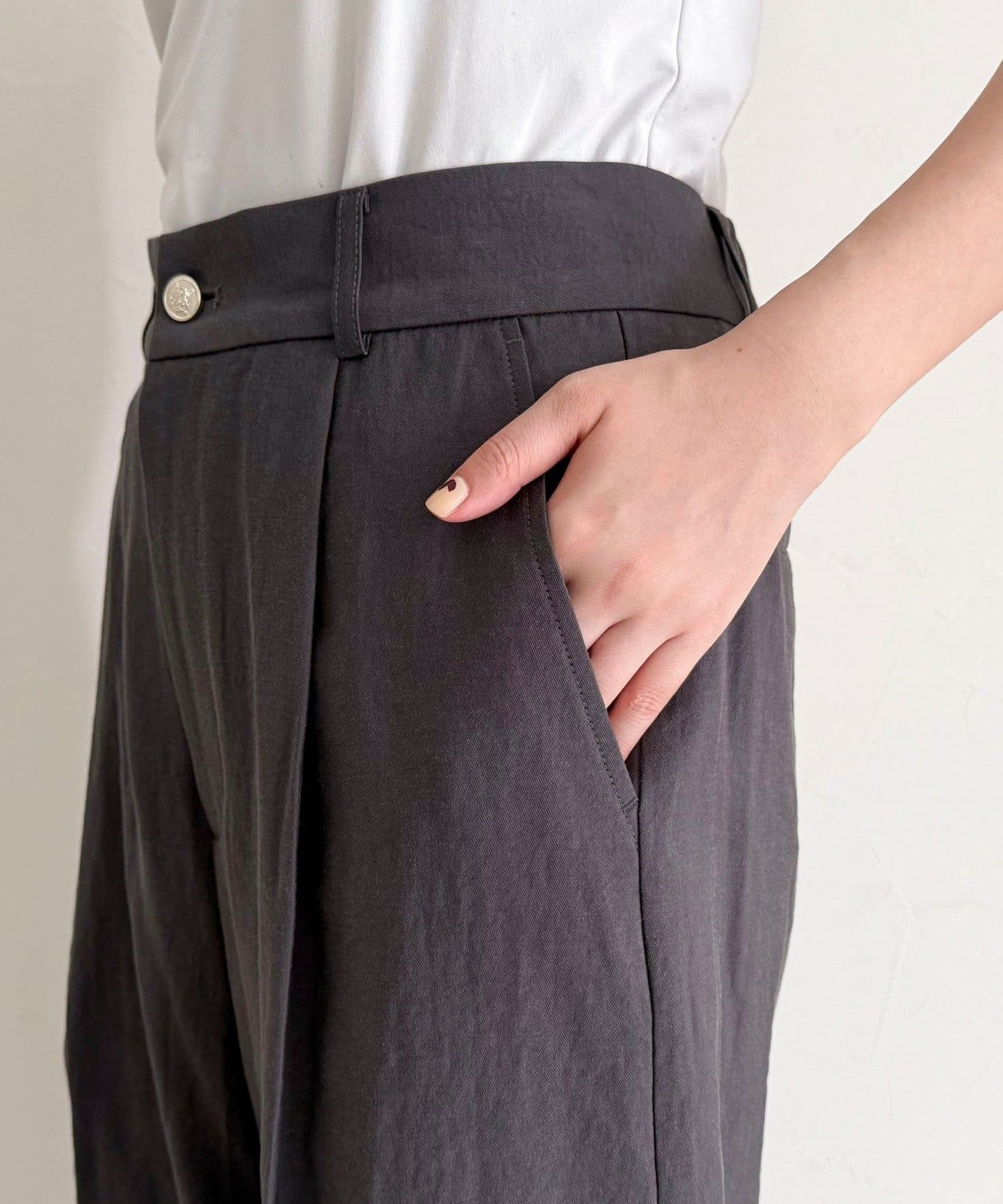 FREDY & GLOSTER(フレディ アンド グロスター) 接触冷感イージースラックス