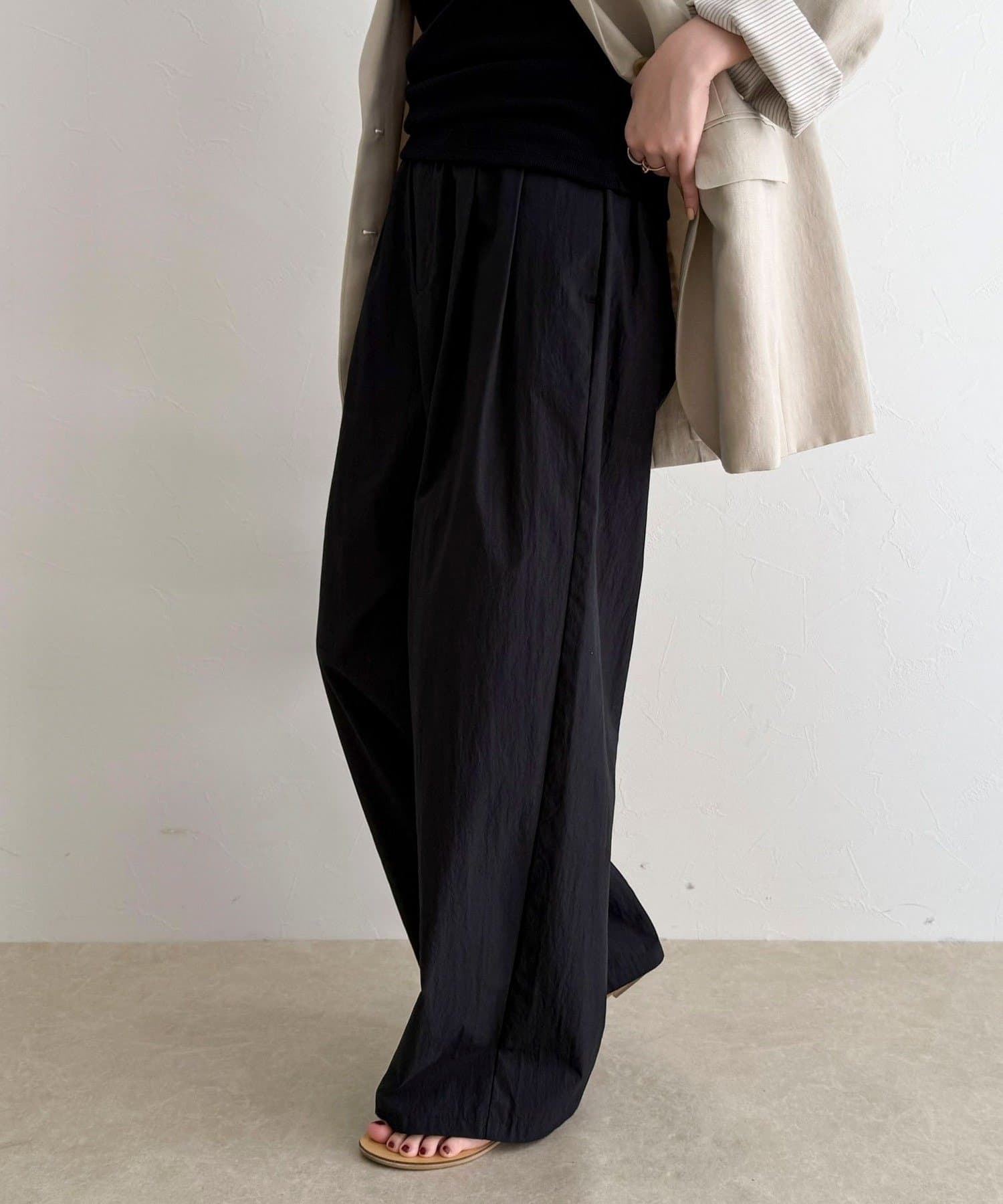 FREDY & GLOSTER(フレディ アンド グロスター) コットンナイロンタックギャザーパンツ