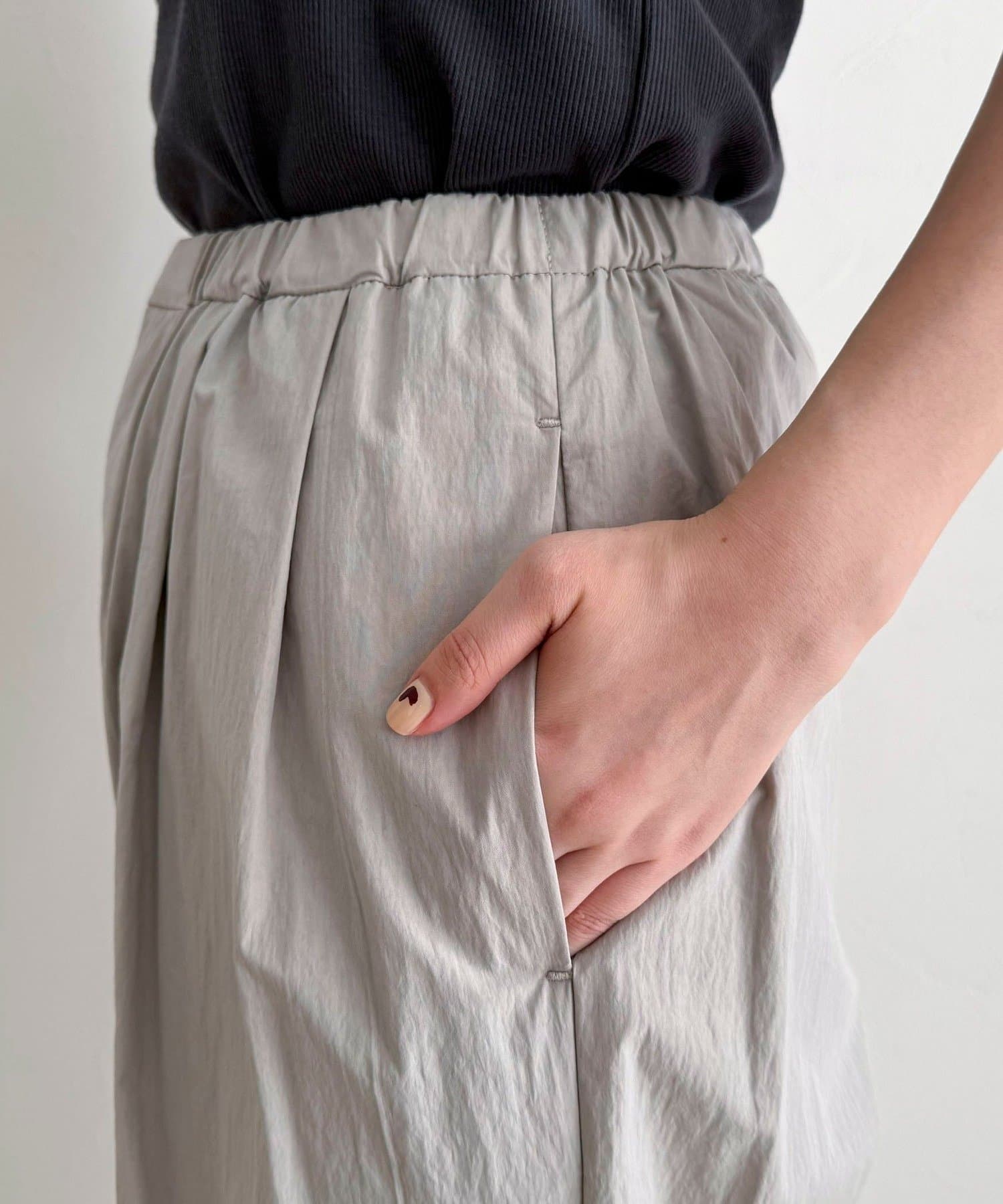 FREDY & GLOSTER(フレディ アンド グロスター) コットンナイロンタックギャザーパンツ