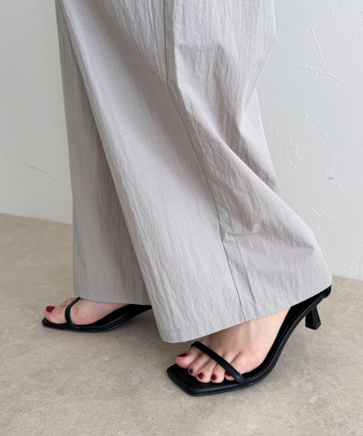 FREDY & GLOSTER(フレディ アンド グロスター) コットンナイロンタックギャザーパンツ