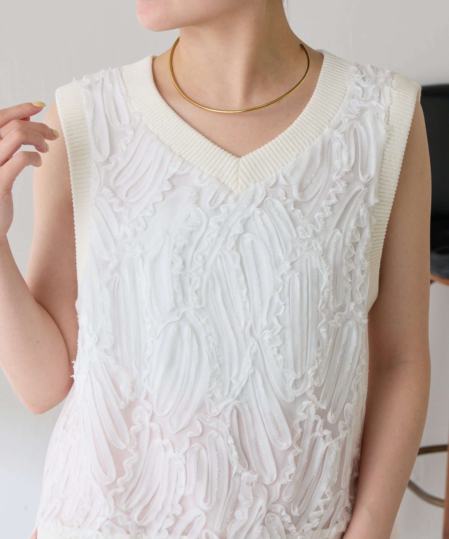 COLLAGE GALLARDAGALANTE(コラージュ ガリャルダガランテ) 【大人のレースアイテム】ノースリーブバテンレースブラウス