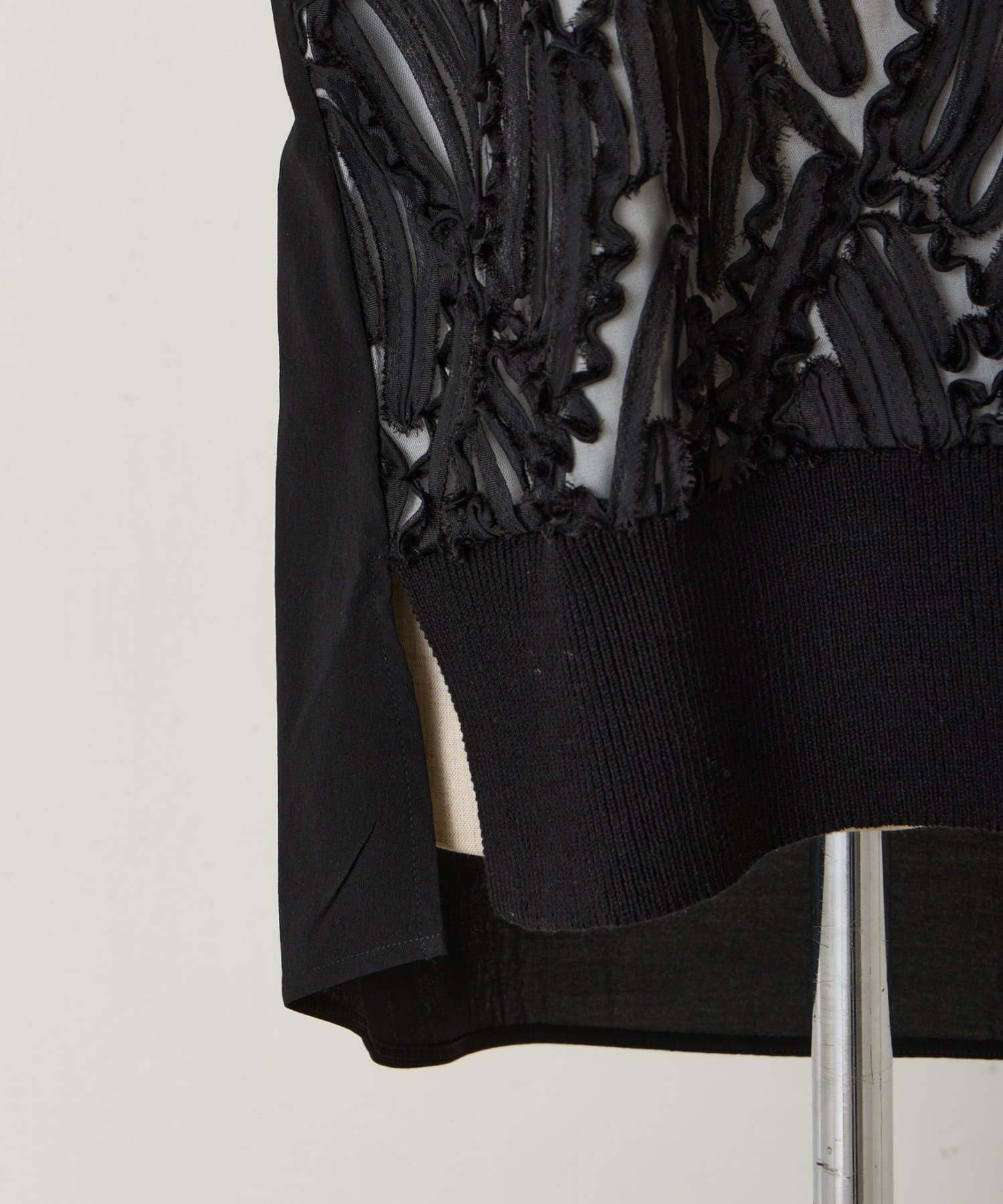 COLLAGE GALLARDAGALANTE(コラージュ ガリャルダガランテ) 【大人のレースアイテム】ノースリーブバテンレースブラウス