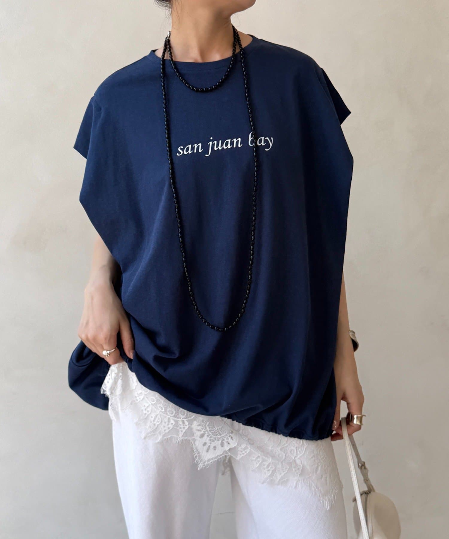 DOUDOU(ドゥドゥ) 裾ドロストチュニックロゴTEE