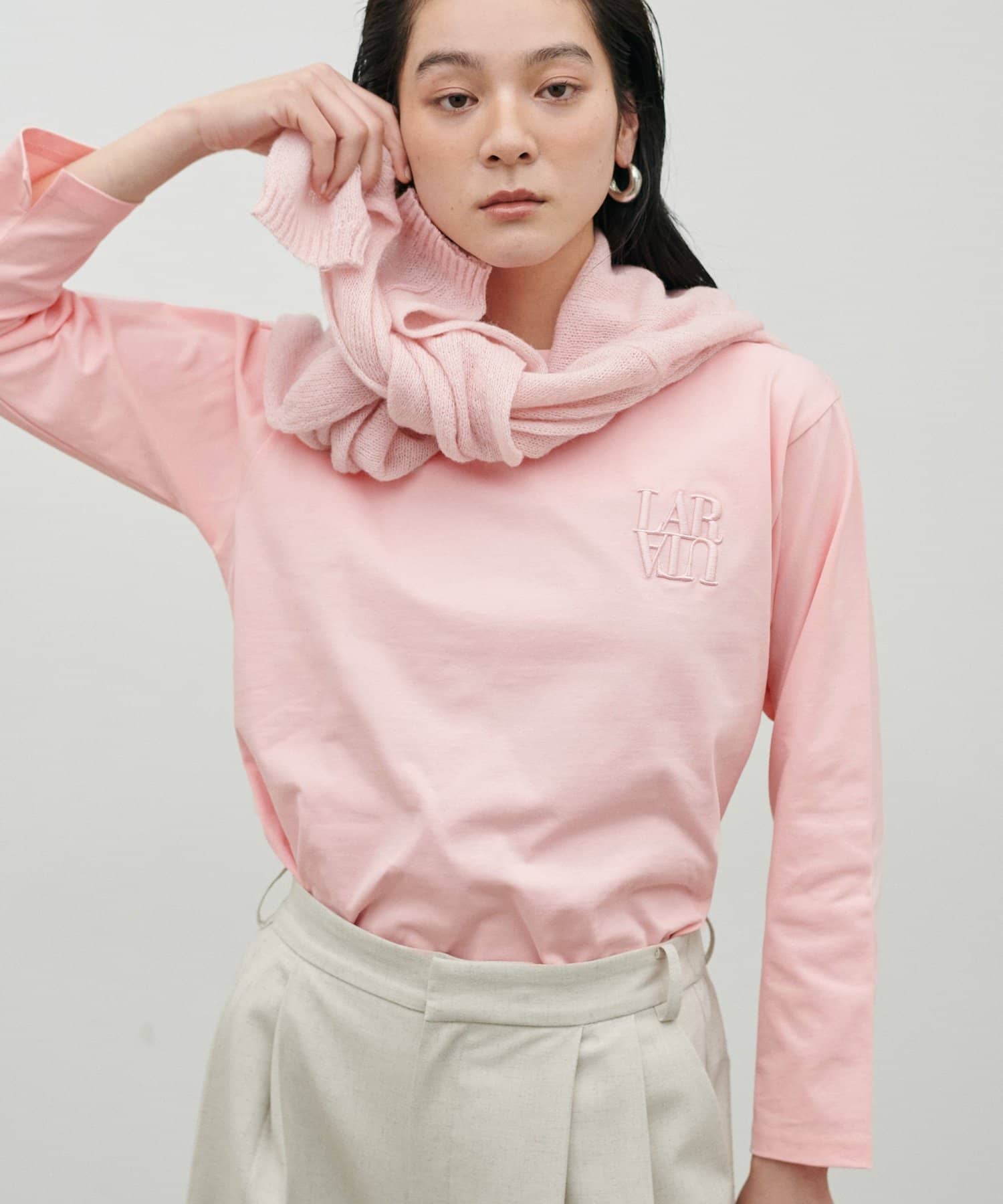 LARUTA(ラルータ) 厚盛りNEWちびロゴ刺繍ロンT