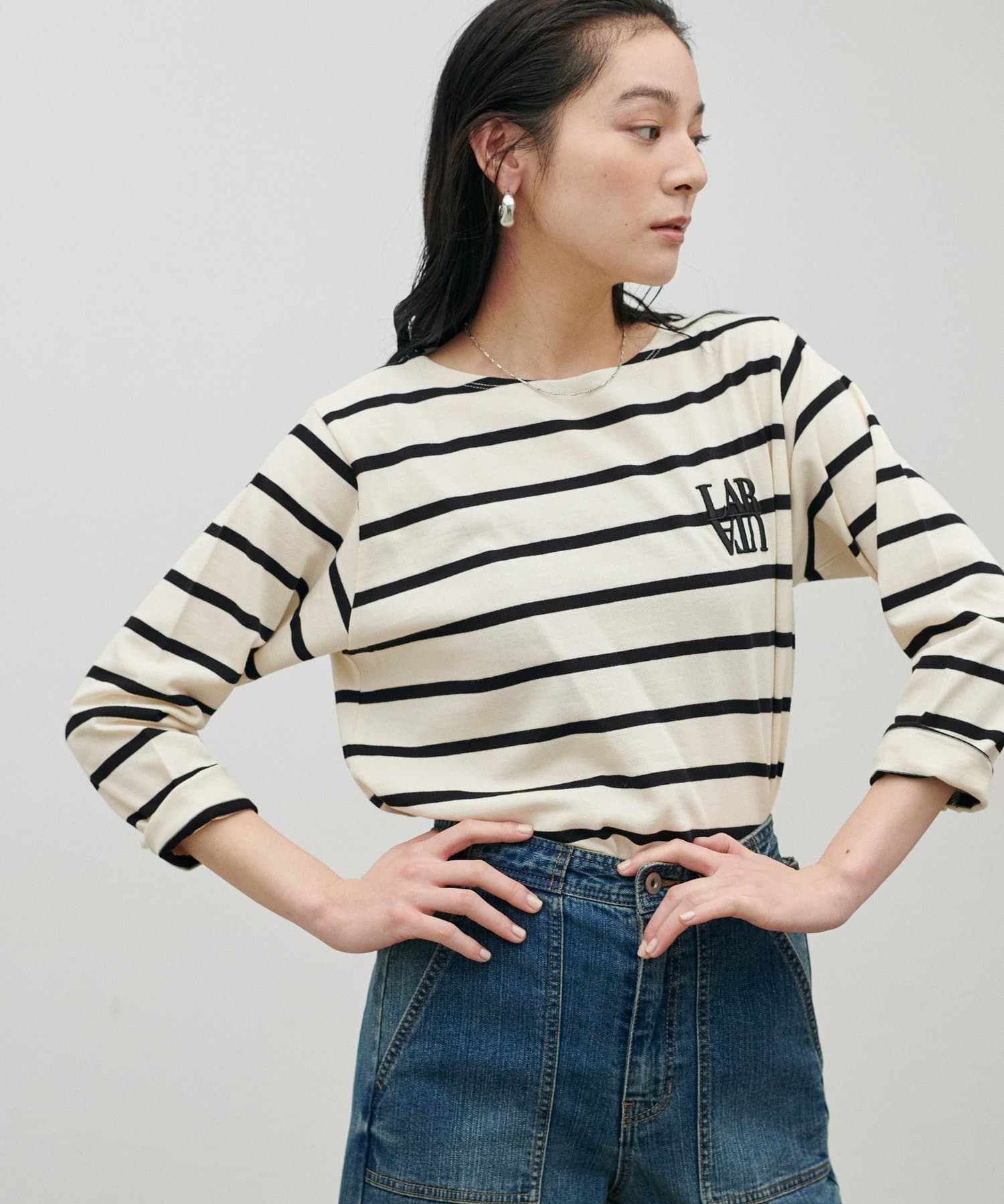 LARUTA(ラルータ) 厚盛りNEWちびロゴ刺繍ロンT