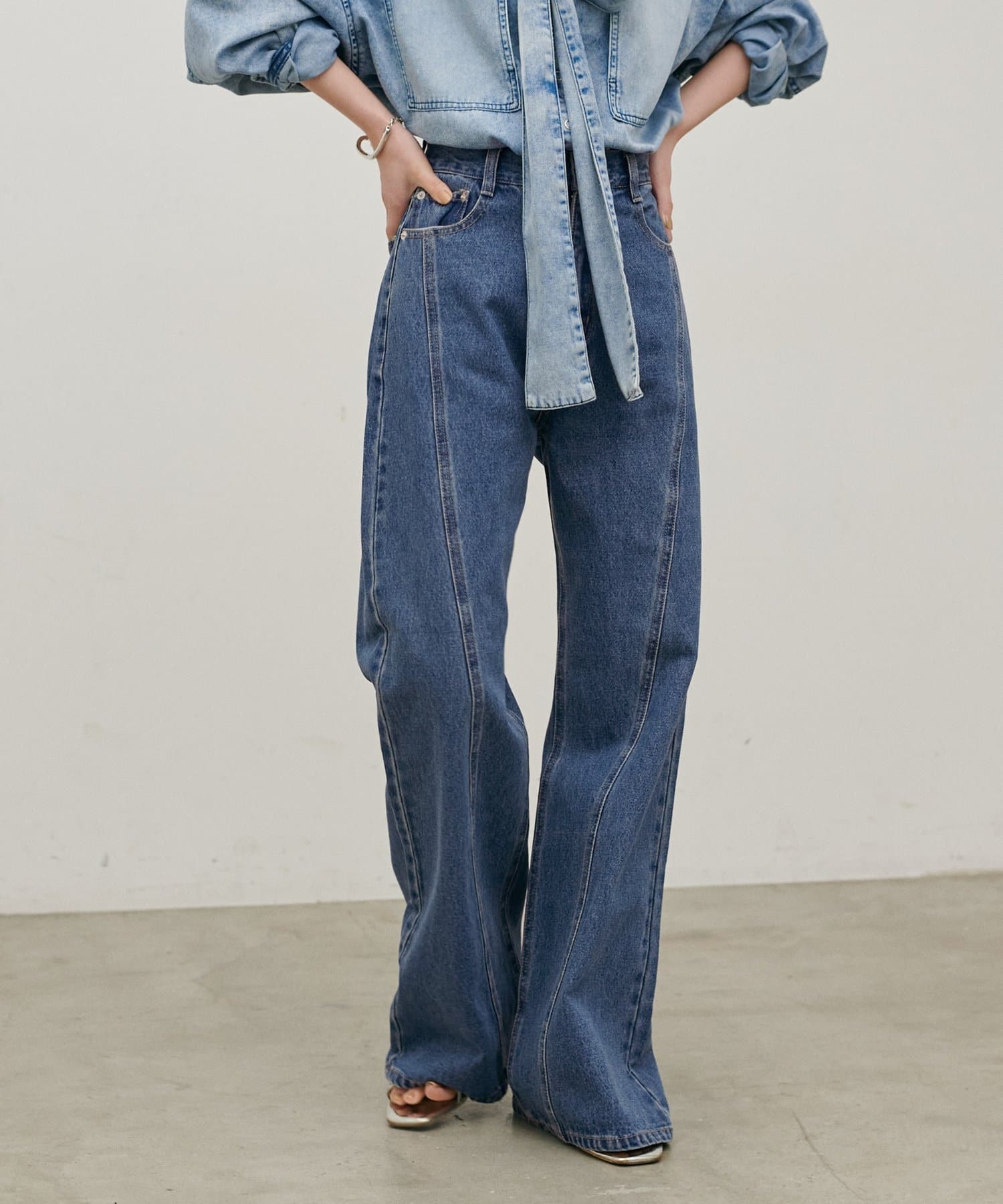 LARUTA(ラルータ) デニムシームフレアパンツ