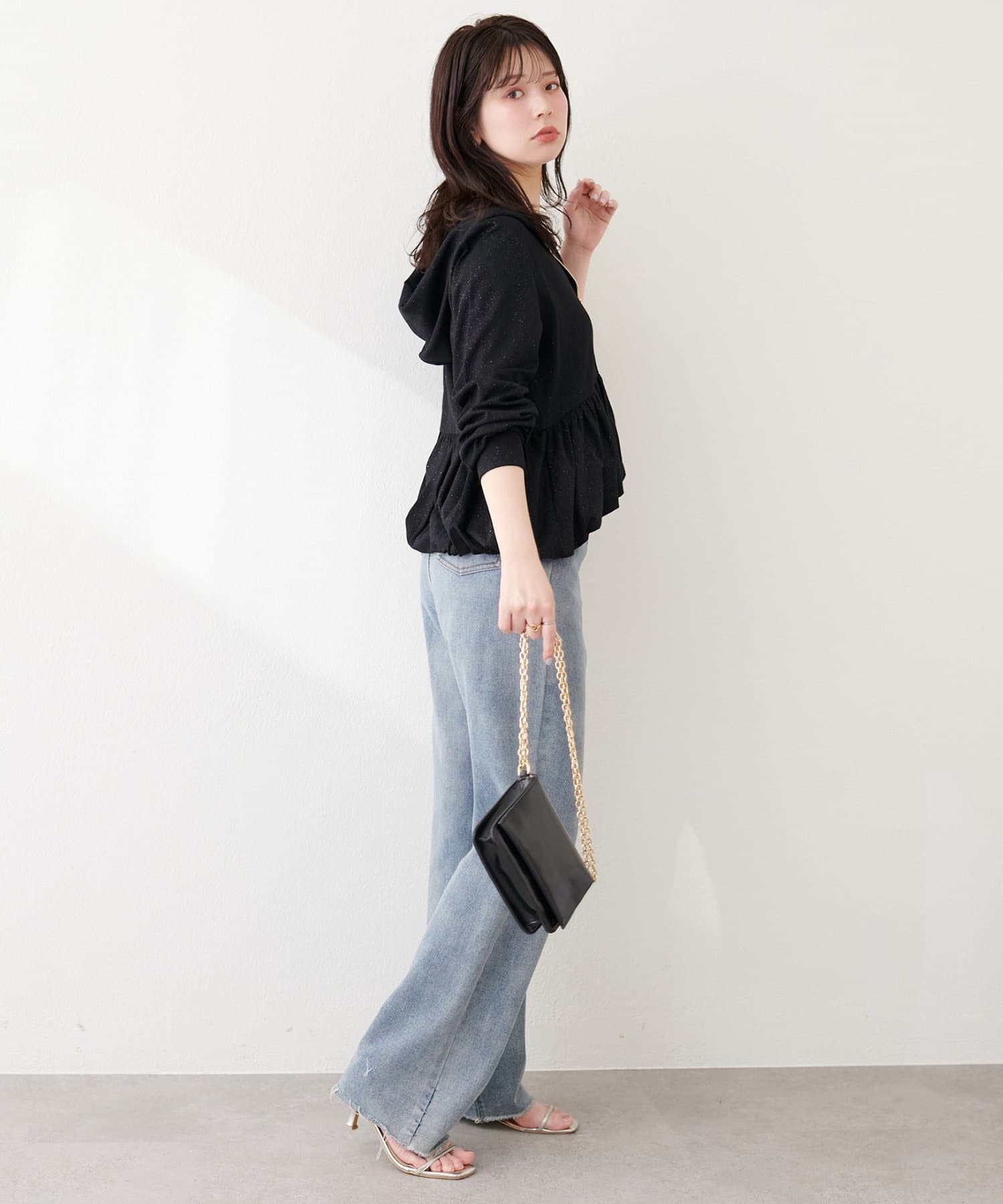 natural couture(ナチュラルクチュール) ペプラムラメパーカー