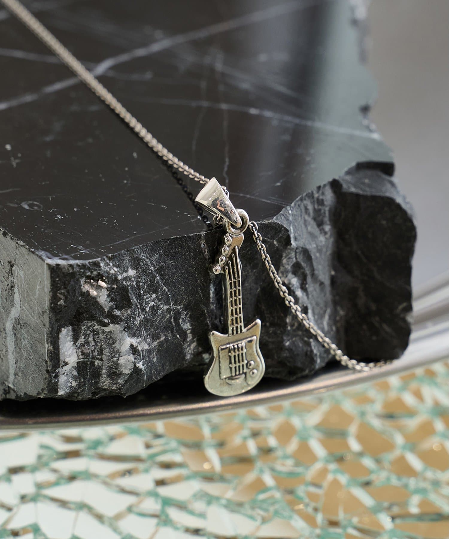 Whim Gazette(ウィム ガゼット) 【Hoaw.】ギターネックレス 925SV