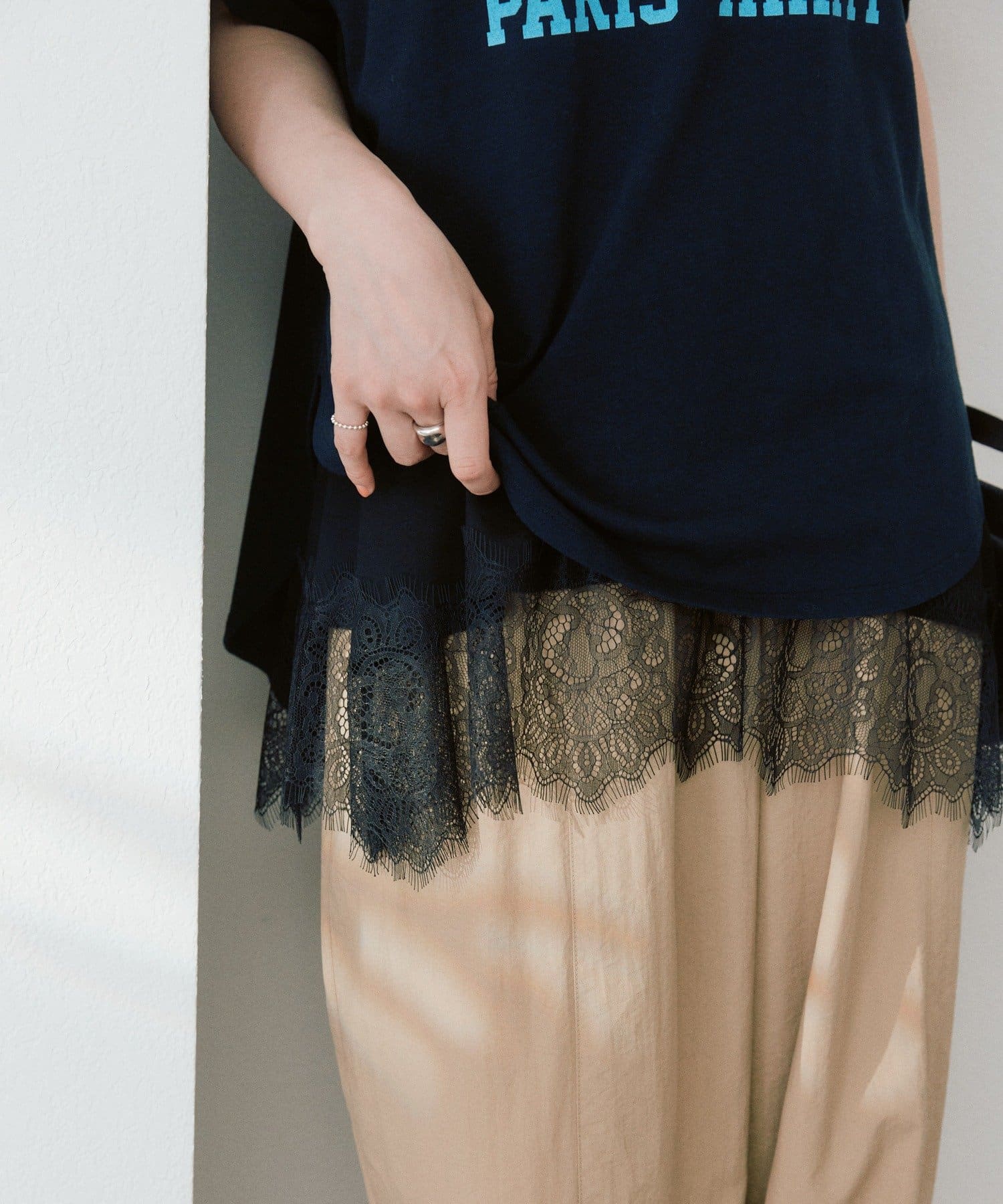 RIVE DROITE(リヴドロワ) 【レース裾で映える】レースヘムタンクトップ