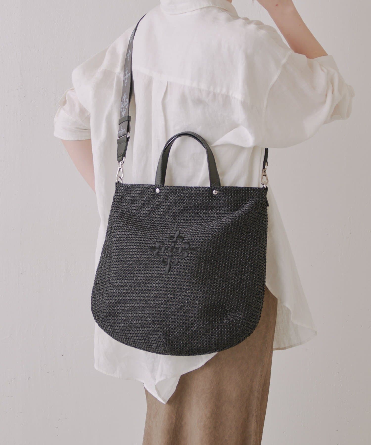 russet(ラシット) ［お気に入り総選挙対象］《WEB限定》スリム2WAYトートバッグ <ナイロンラフィア>