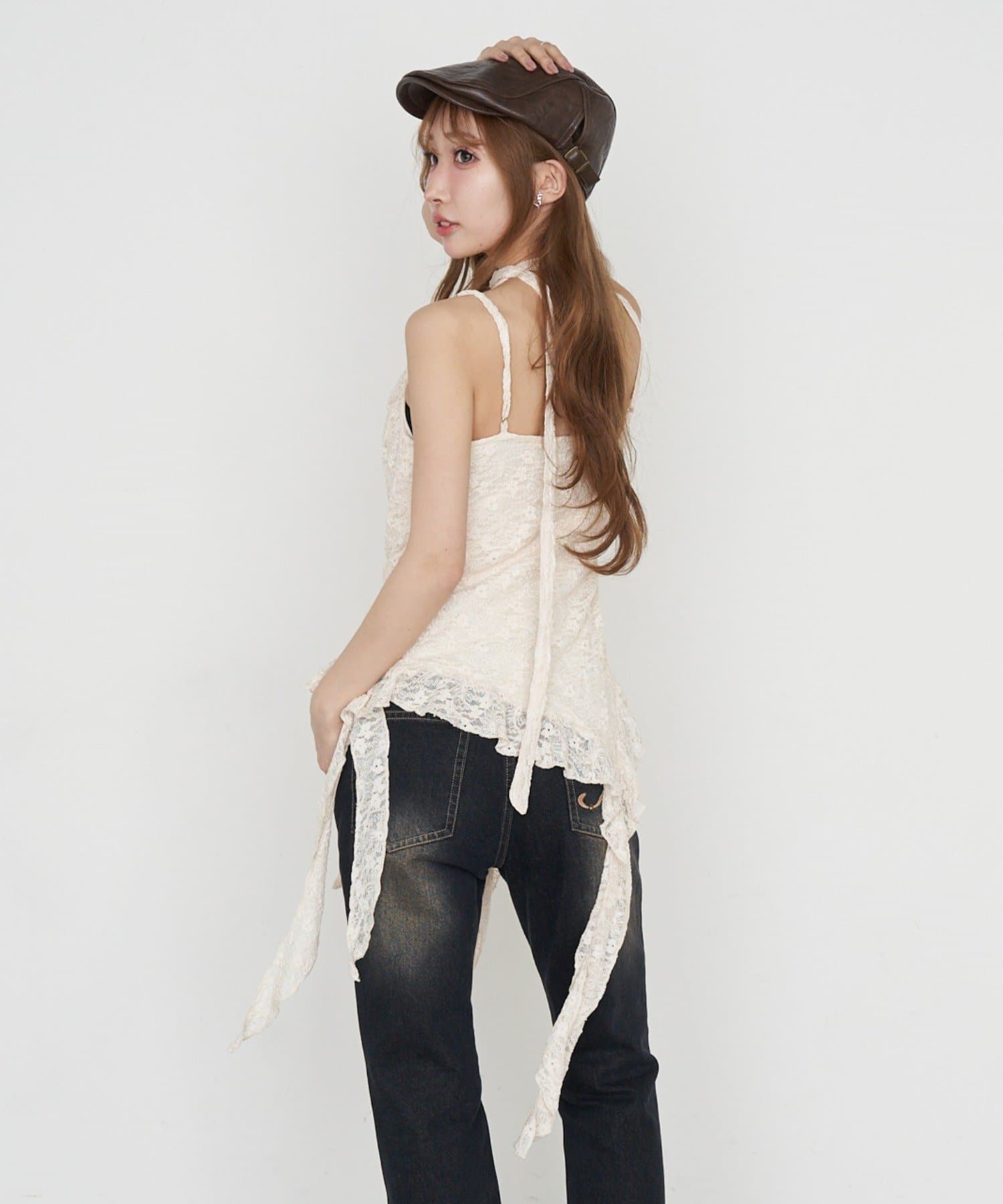 RAY CASSIN(レイカズン) タイ付サイドフリルキャミ