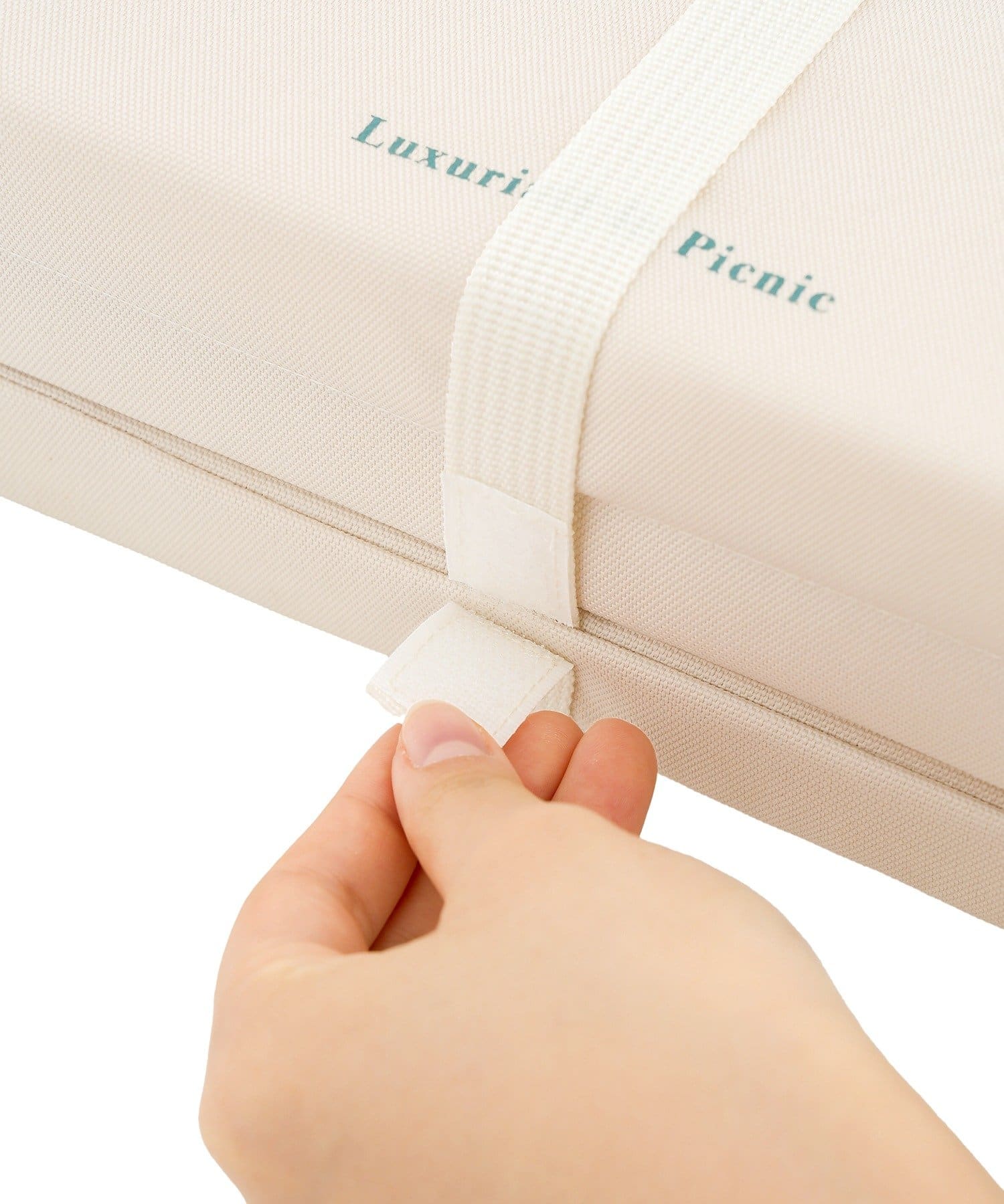 3COINS(スリーコインズ) 三つ折りレジャークッション／SPRING PICNIC