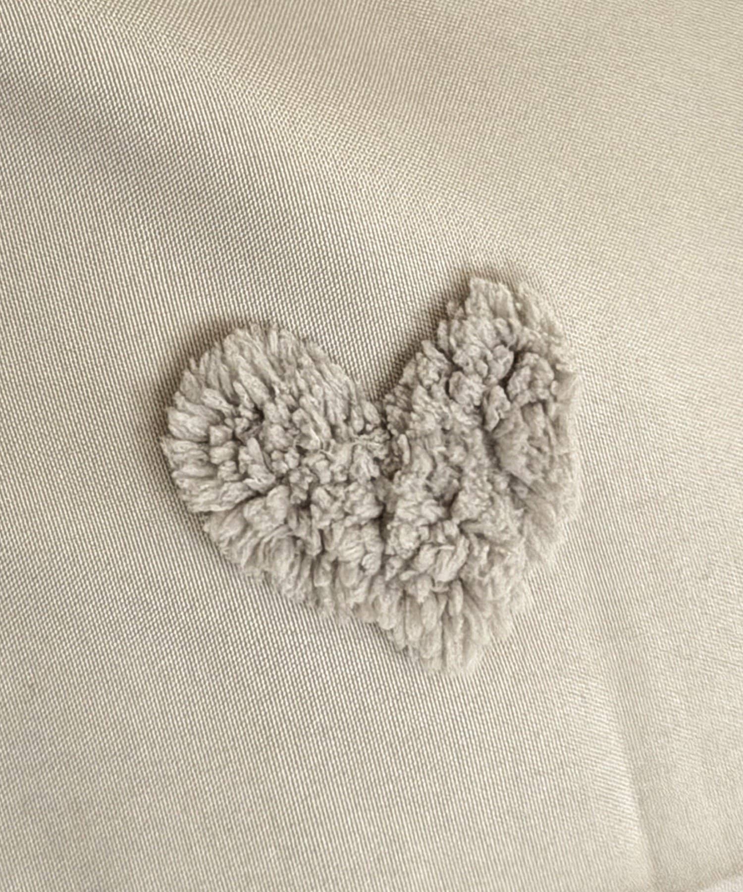 3COINS(スリーコインズ) ハートジャガード枕カバー：45×65cm