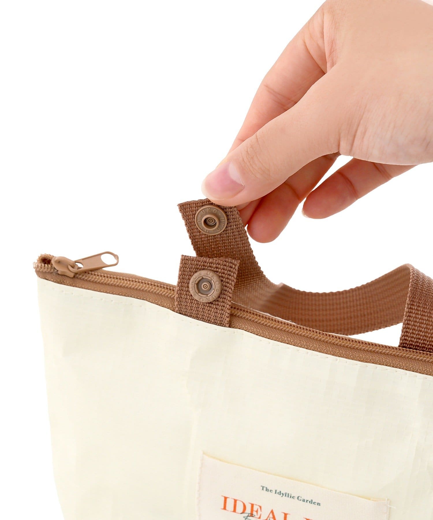 3COINS(スリーコインズ) レジャー用吊り下げポーチ／SPRING PICNIC