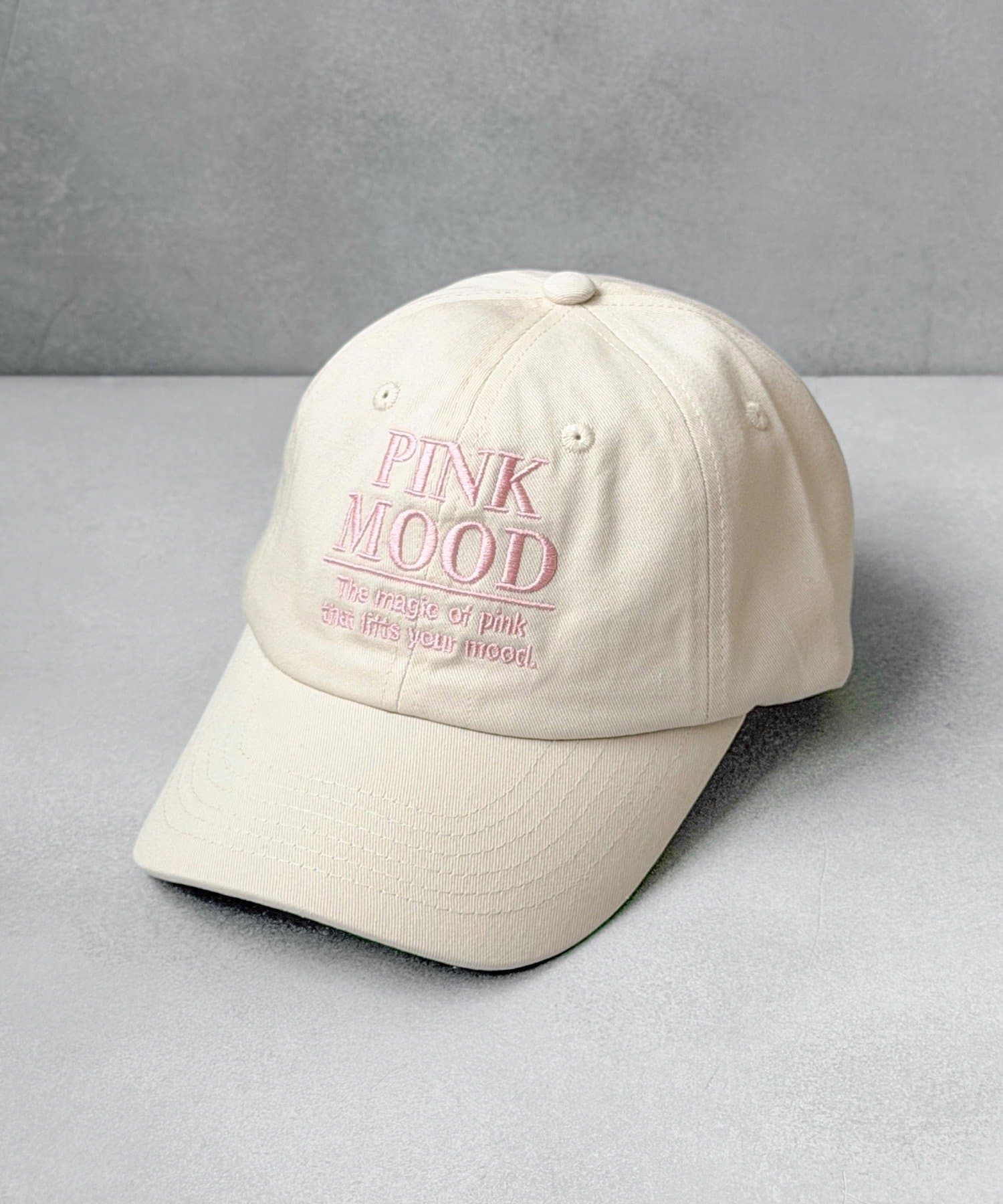 3COINS(スリーコインズ) 刺繍キャップ