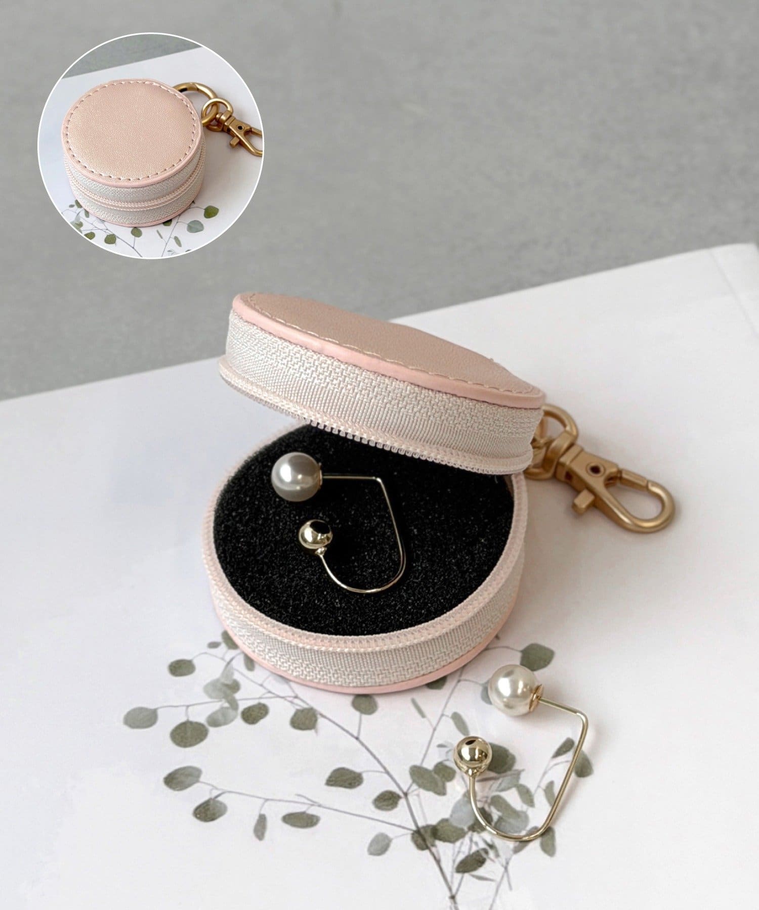 3COINS(スリーコインズ) ミニアクセポーチ