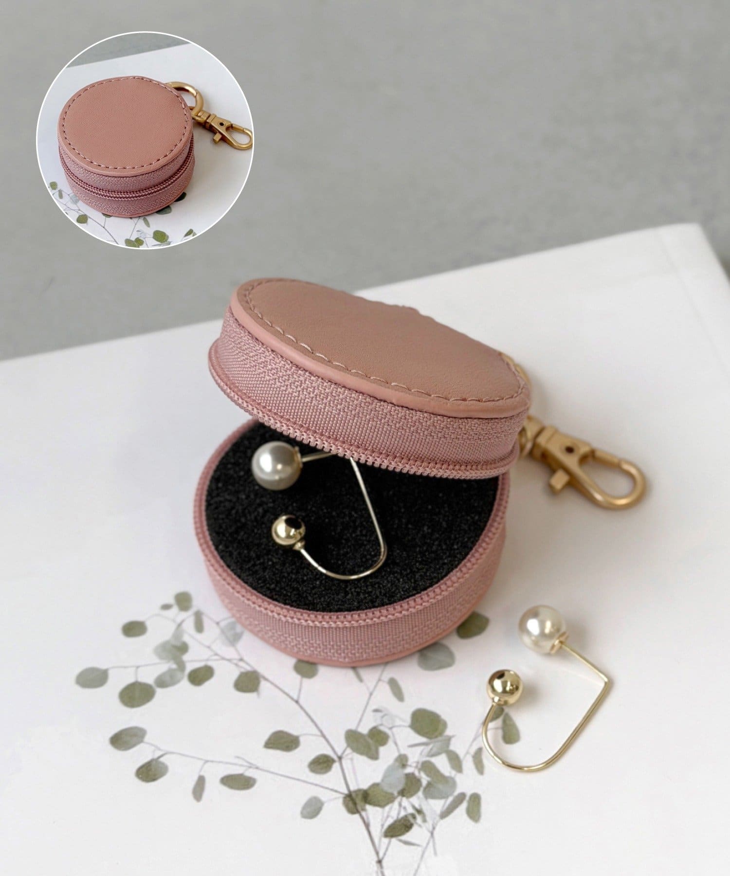 3COINS(スリーコインズ) ミニアクセポーチ