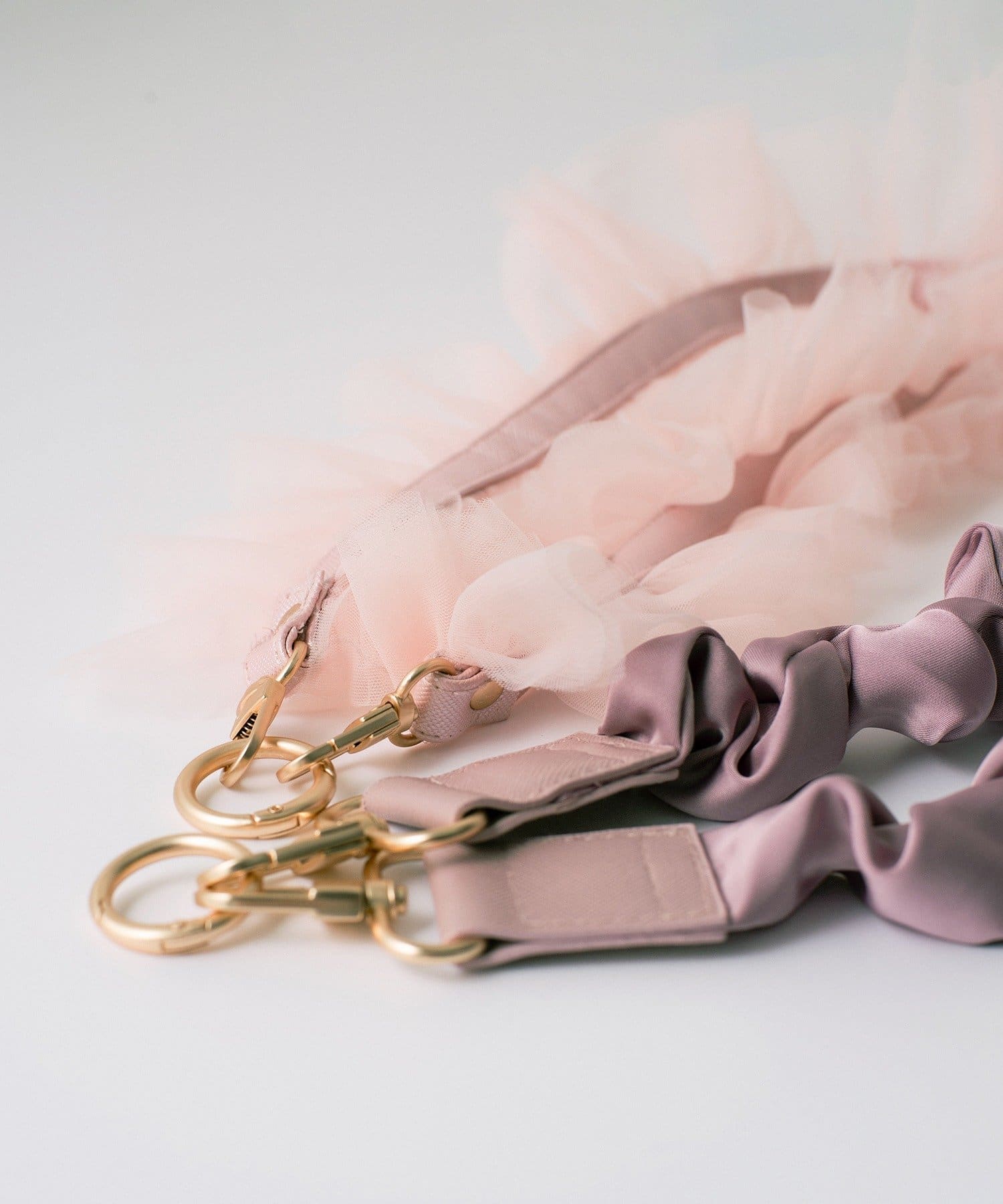 3COINS(スリーコインズ) サテンマルチショルダー