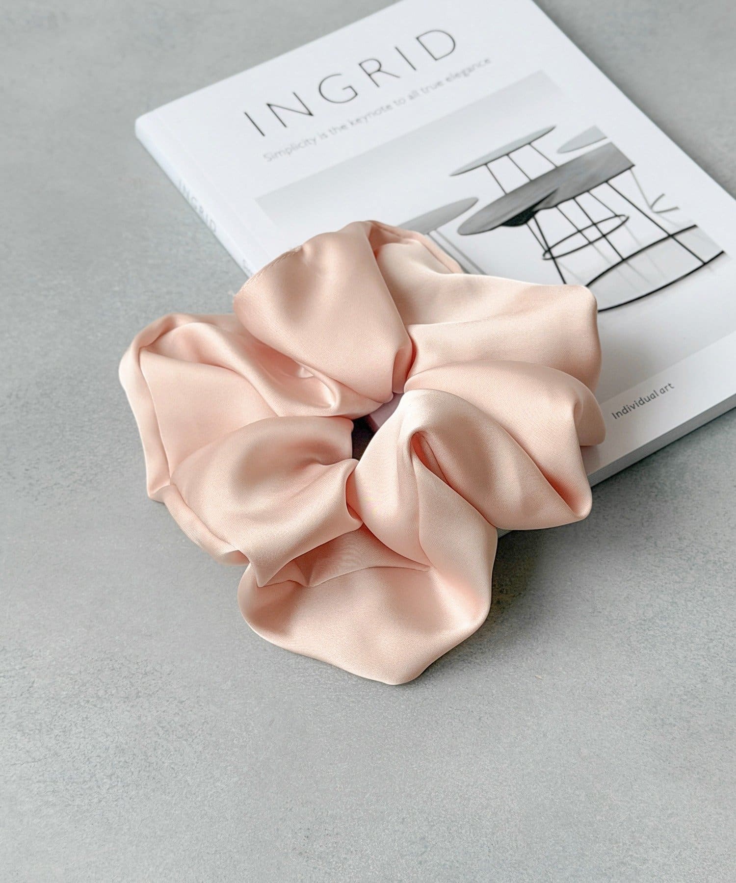 3COINS(スリーコインズ) サテンシュシュ