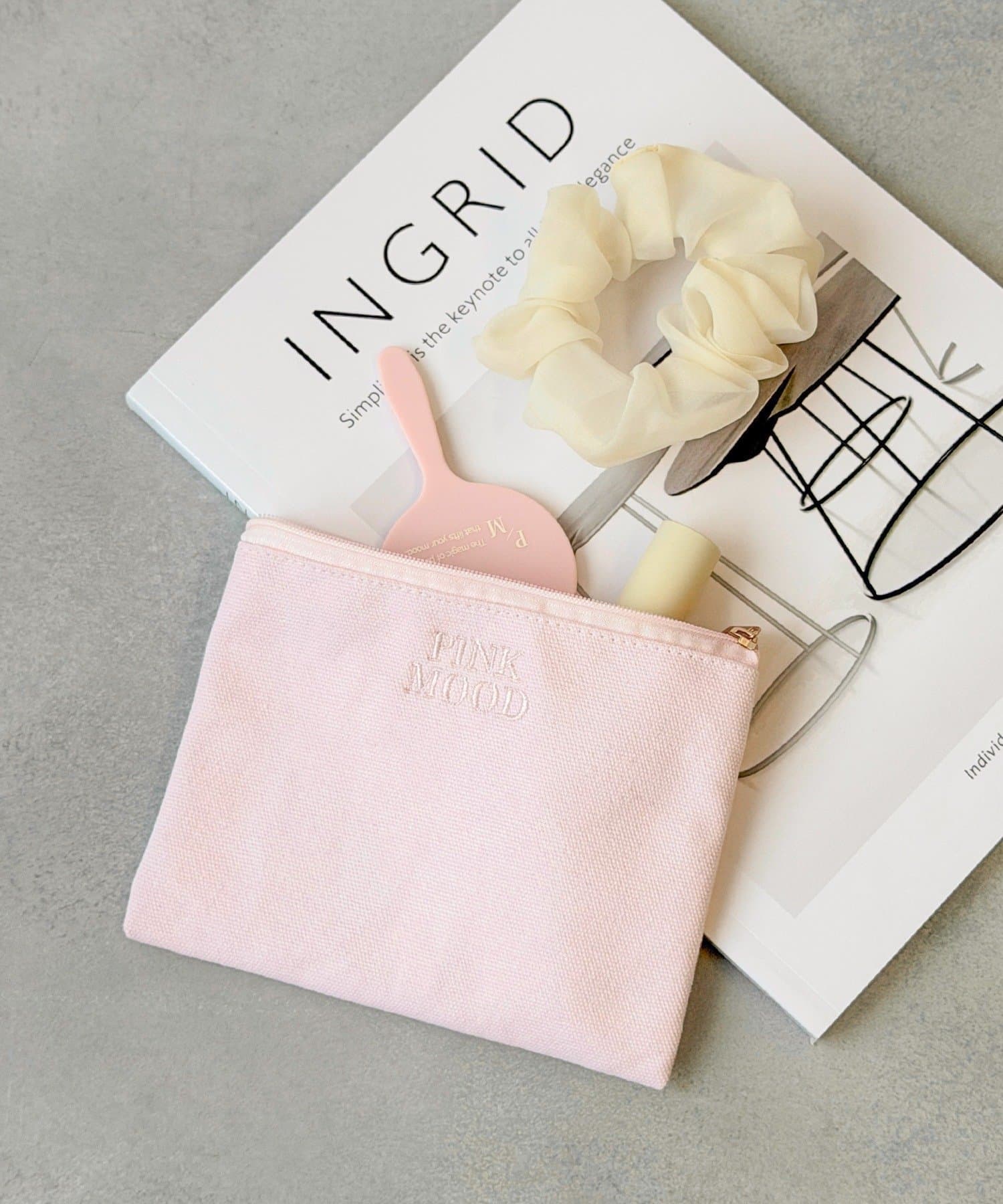 3COINS(スリーコインズ) キャンバスポーチ