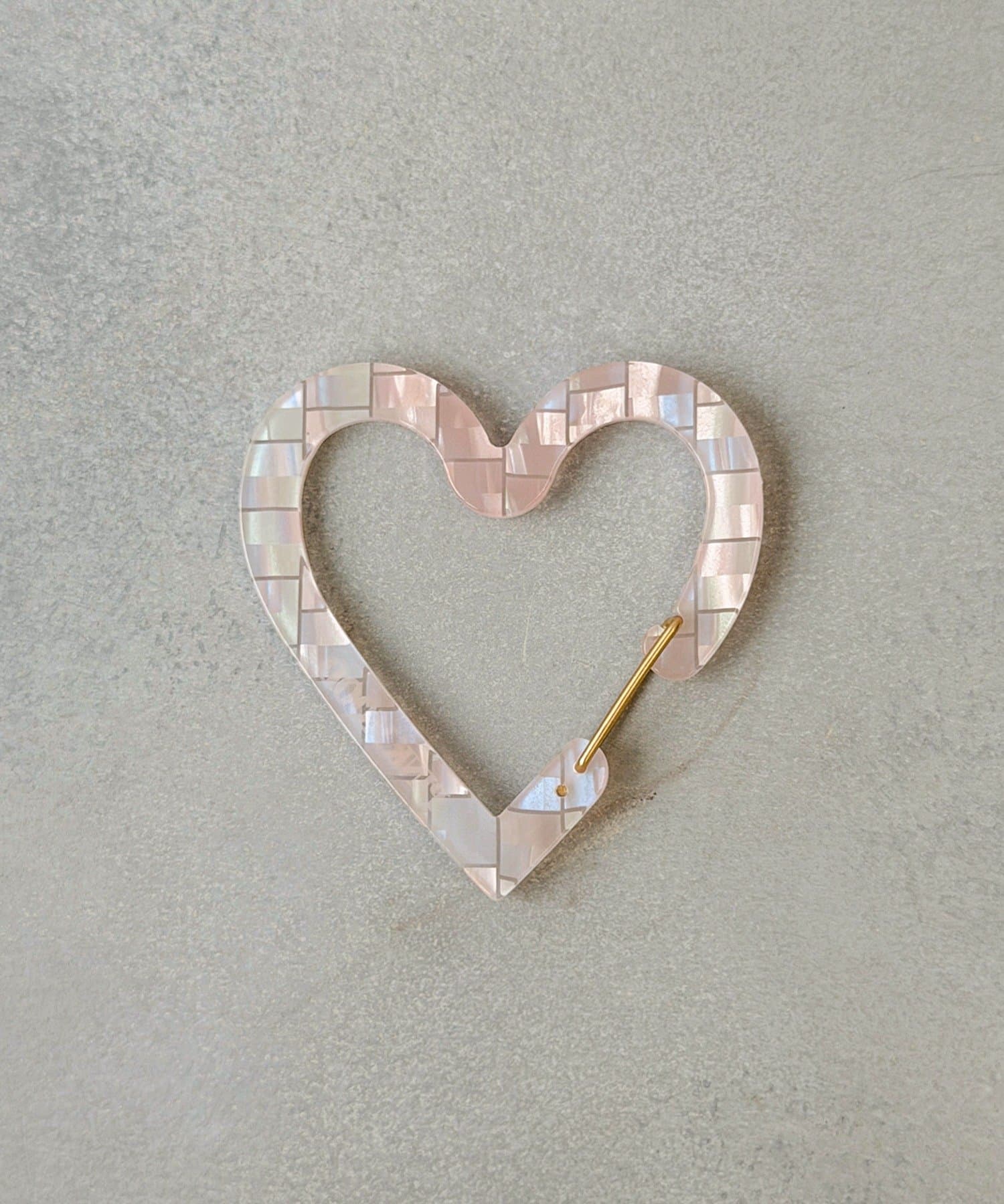 3COINS(スリーコインズ) ハートカラビナ