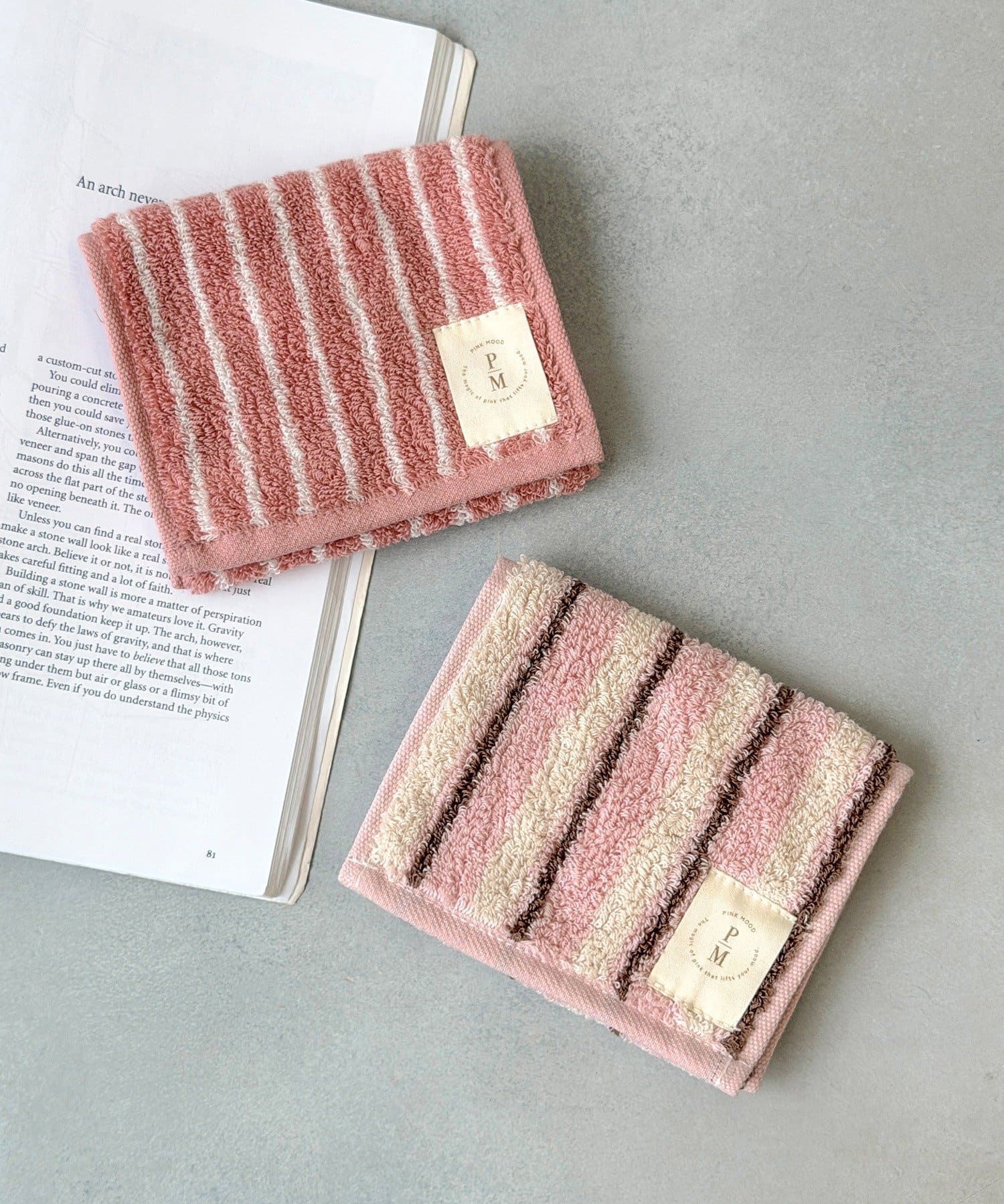 3COINS(スリーコインズ) タオルポーチ