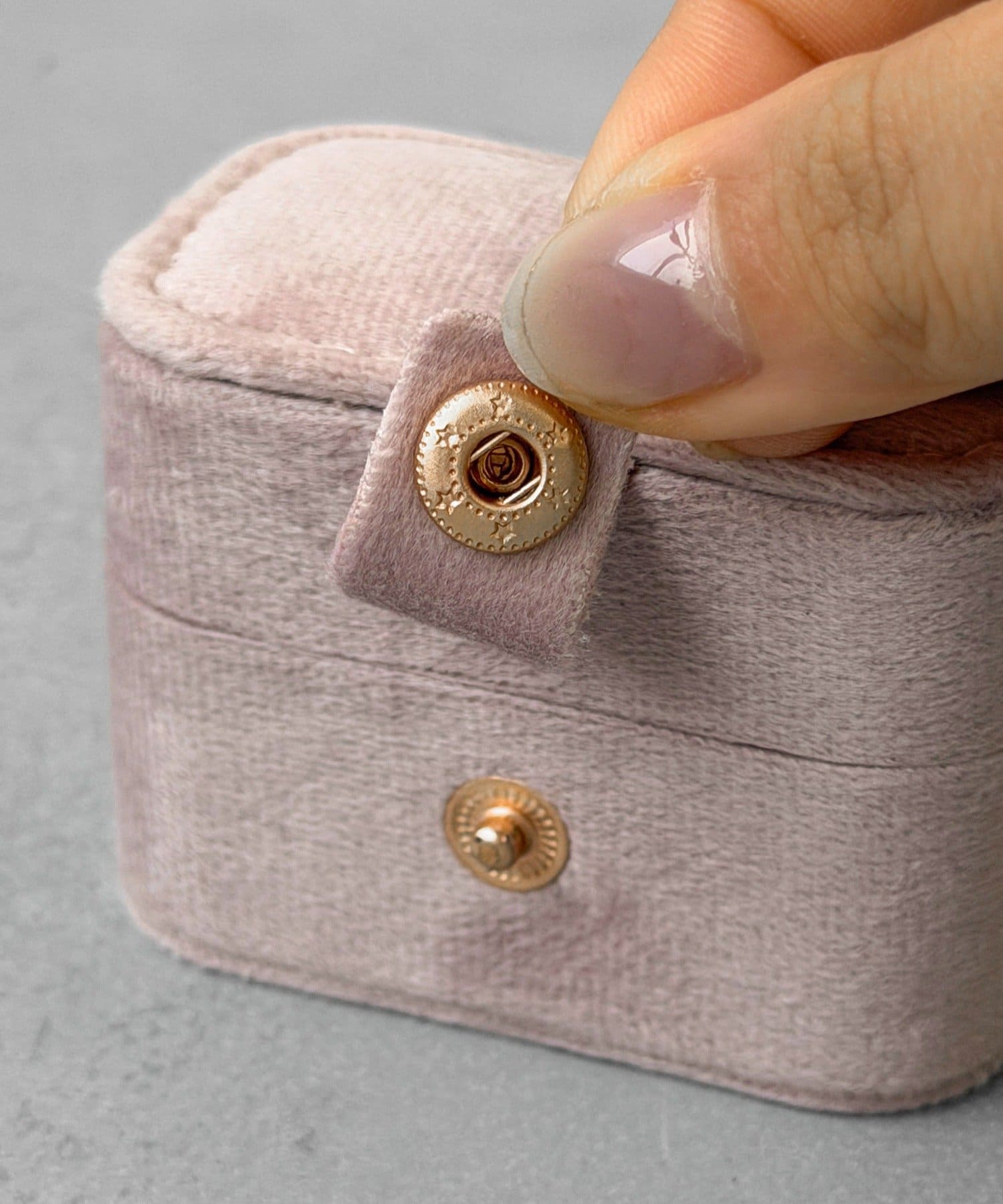 3COINS(スリーコインズ) ベロアミニアクセサリーケース