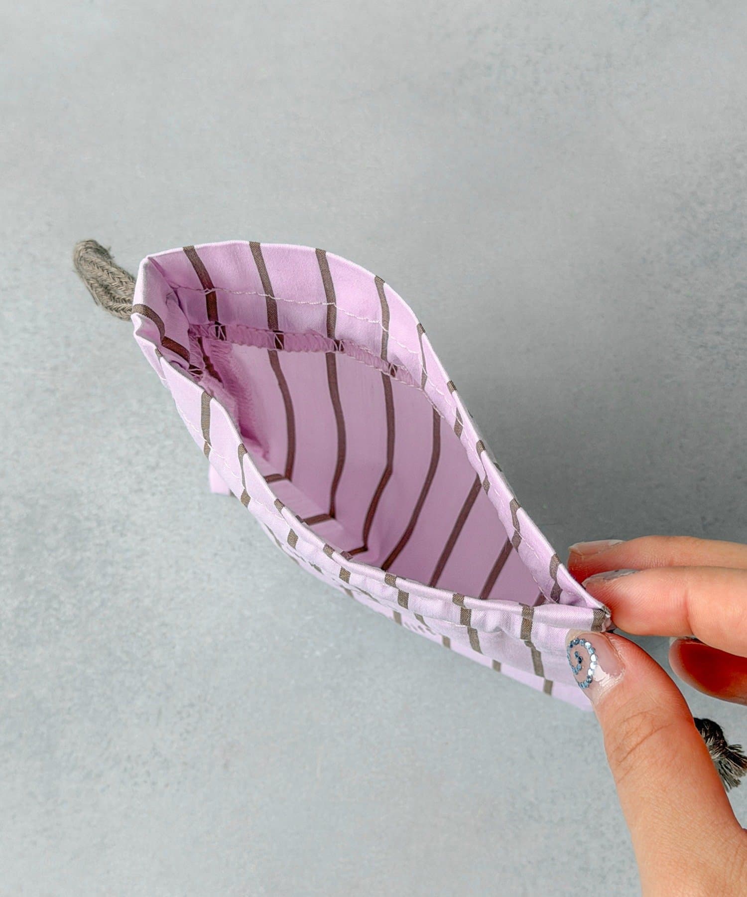 3COINS(スリーコインズ) 巾着ポーチ