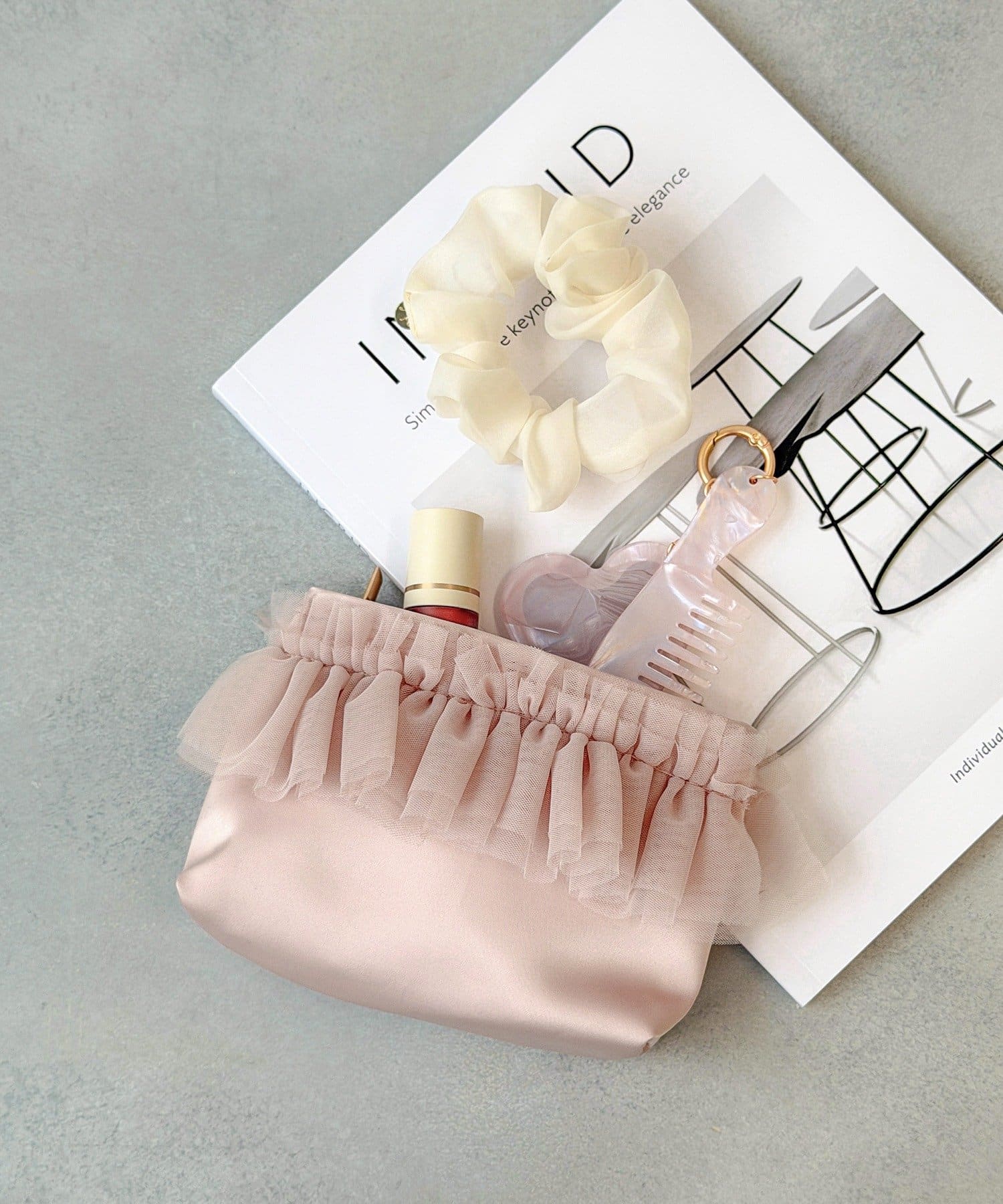 3COINS(スリーコインズ) チュールポーチ