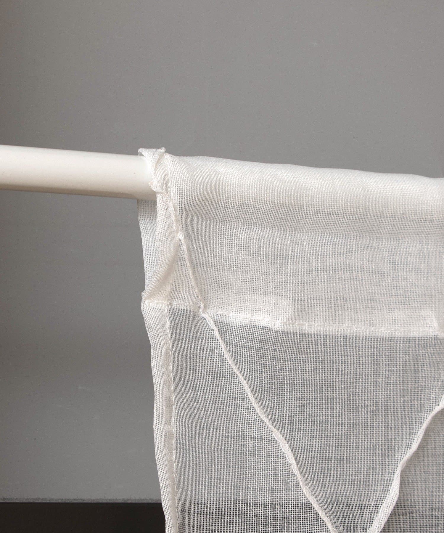 3COINS(スリーコインズ) 立体ダイヤセパレートカーテン：150×43cm