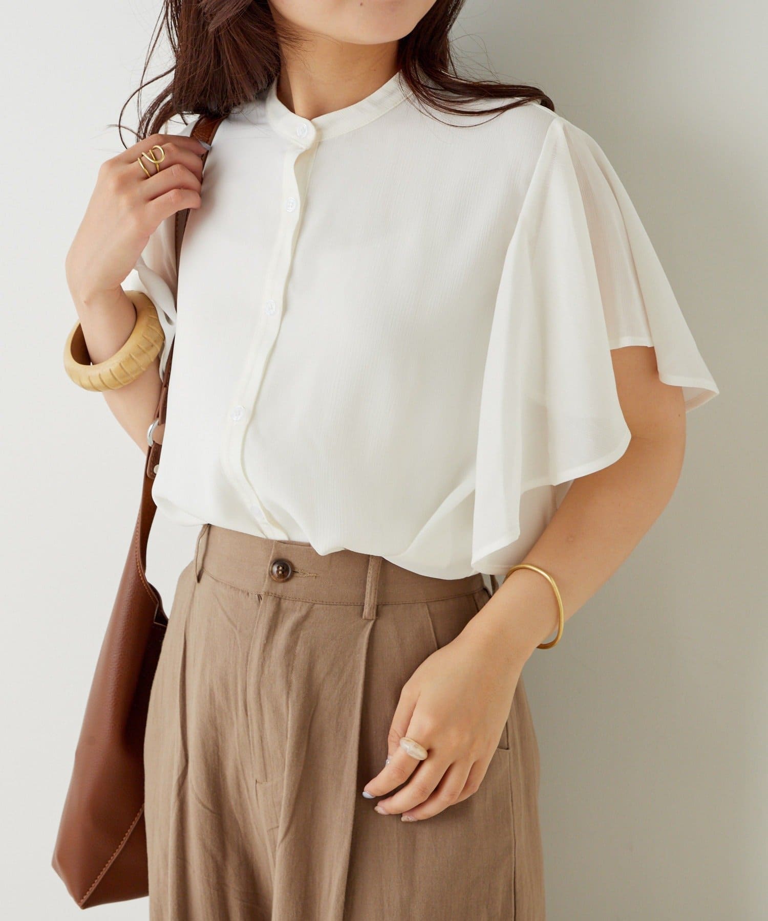 NICE CLAUP / OLIVE des OLIVE OUTLET(ナイスクラップ  / オリーブ デ オリーブ アウトレット) 【OUTLET限定】【continuer】袖フレアーバンドカラーシャツ
