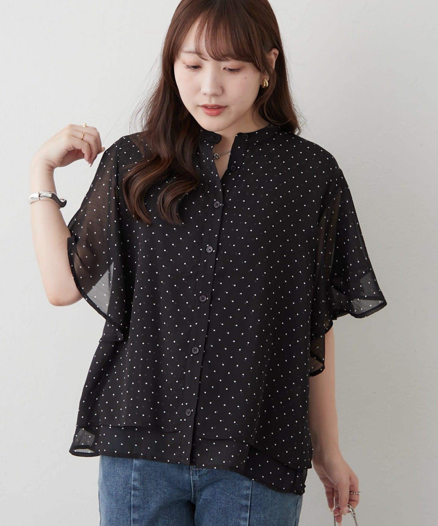NICE CLAUP / OLIVE des OLIVE OUTLET(ナイスクラップ  / オリーブ デ オリーブ アウトレット) 【OUTLET限定】【continuer】袖フレアーバンドカラーシャツ