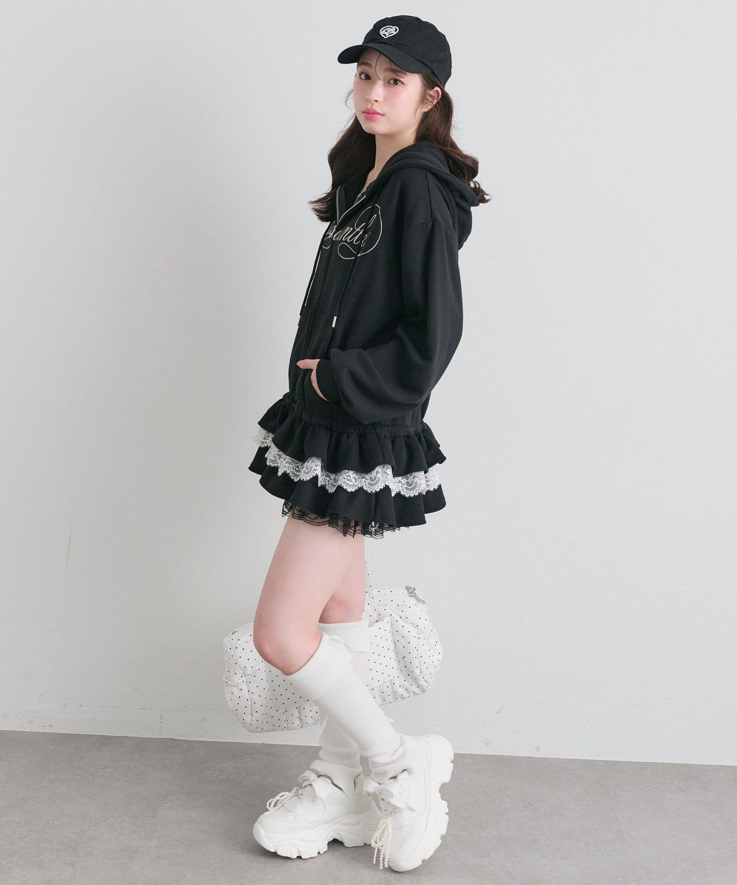 OLIVE des OLIVE(オリーブ デ オリーブ) 裾フリルZIPパーカー