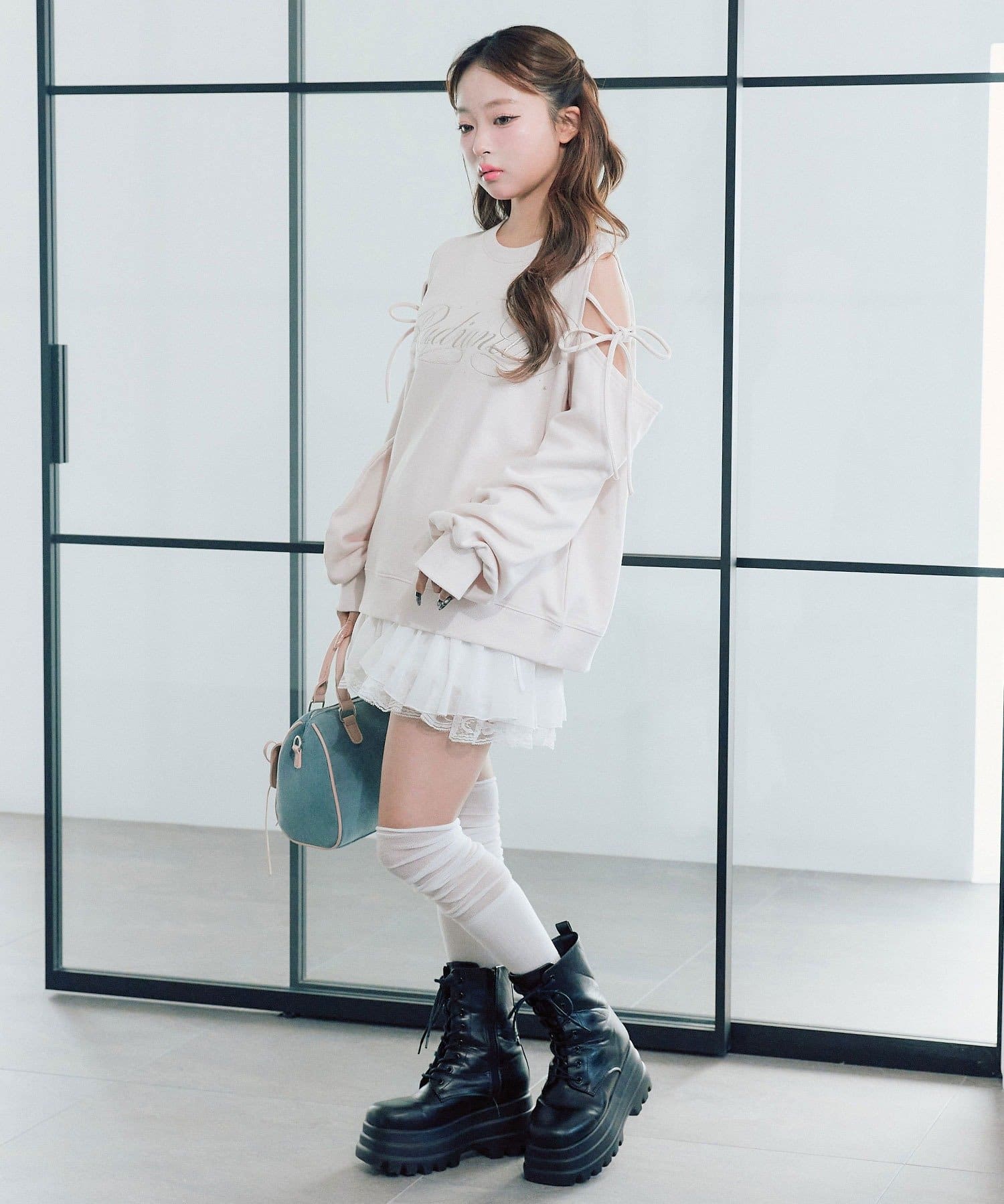 OLIVE des OLIVE(オリーブ デ オリーブ) 肩あきスウェット