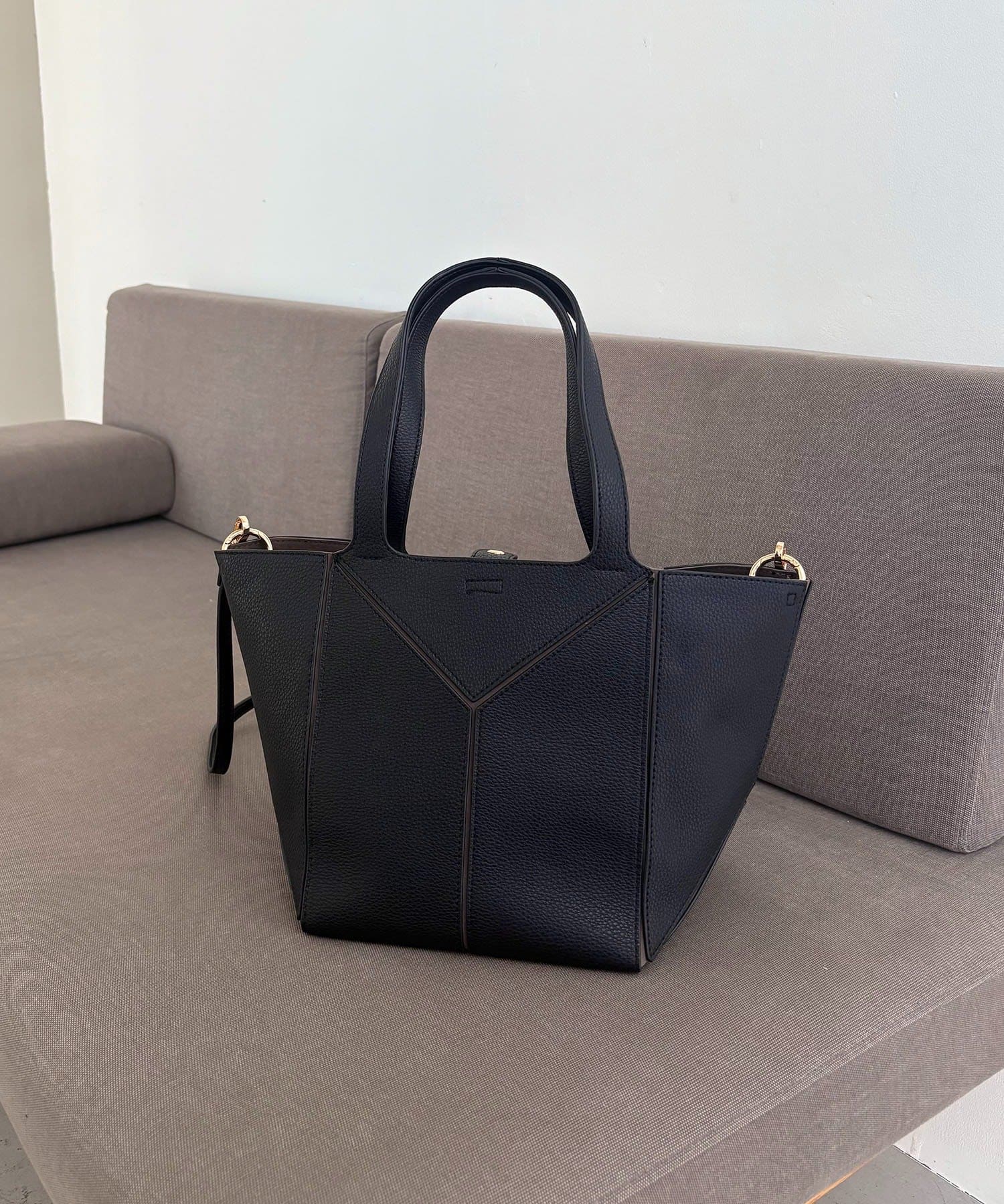 CAPRICIEUX LE'MAGE(カプリシュレマージュ) 【S/Lサイズ展開あり】ブロッキングバッグ L