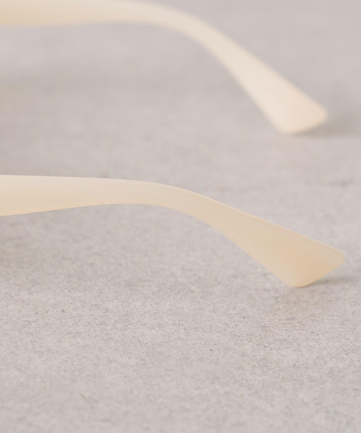 mystic(ミスティック) カラーキャットアイサングラス