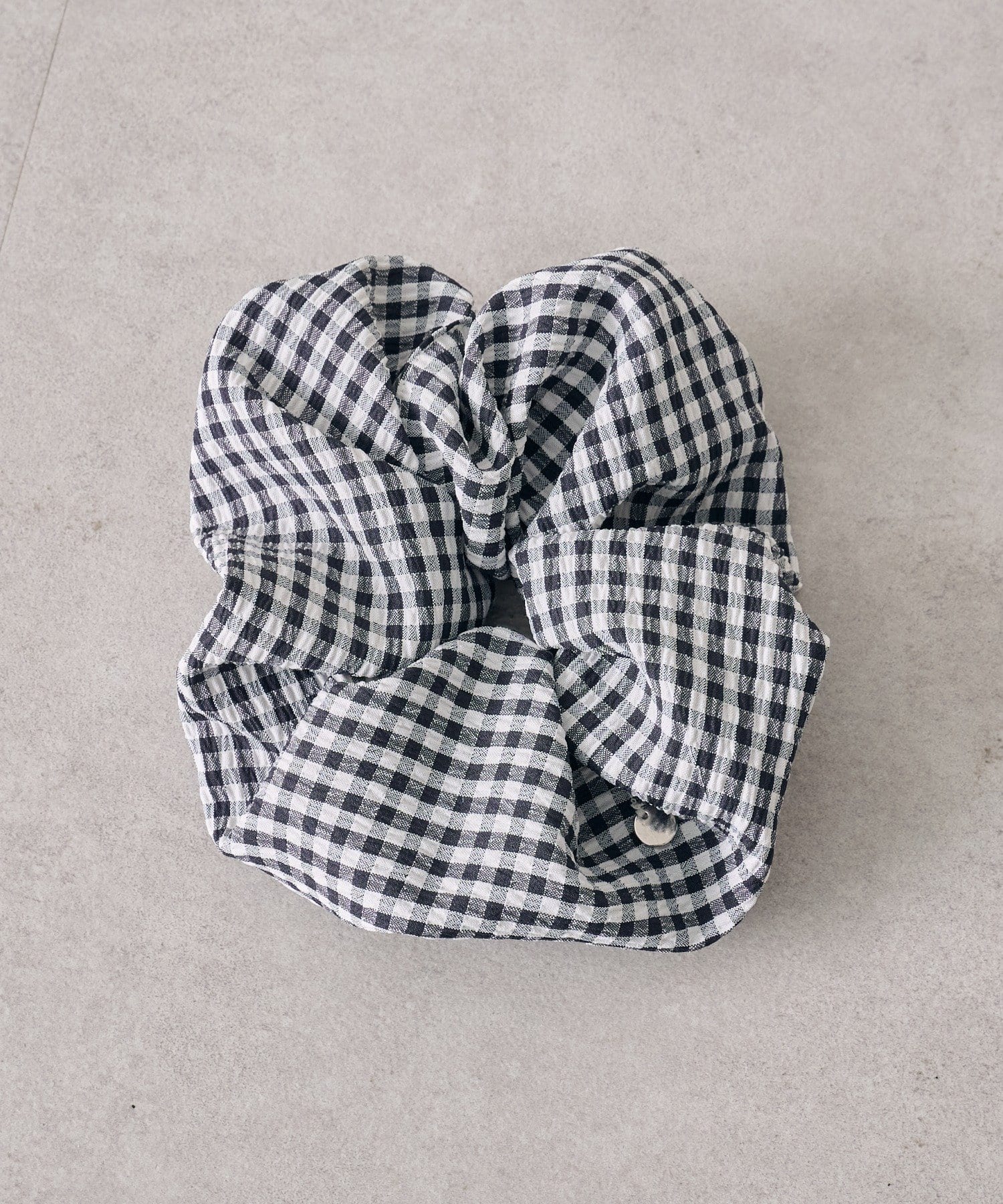 mystic(ミスティック) チャーム付きギンガムシュシュ