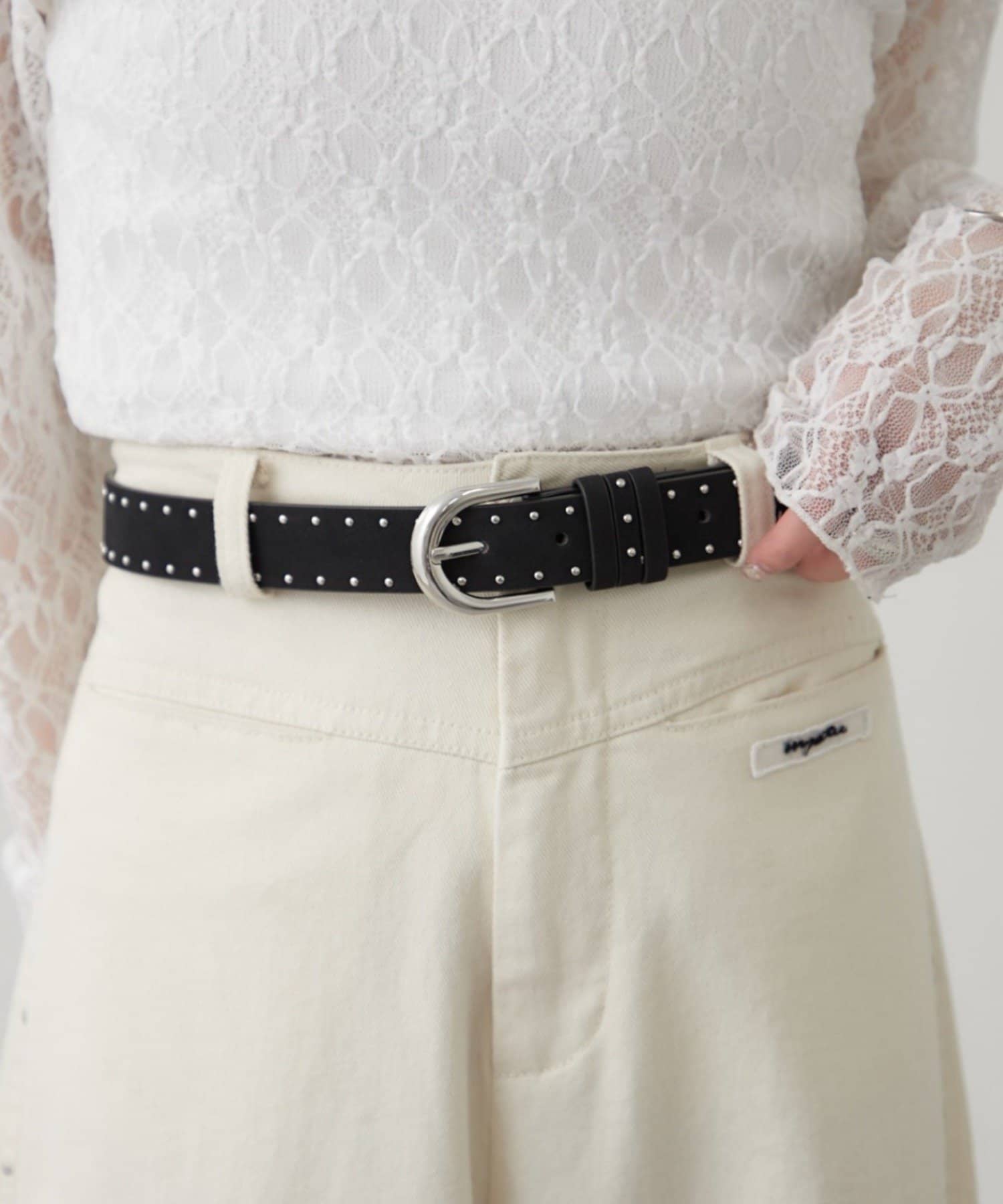 mystic(ミスティック) ラインスタッズベルト