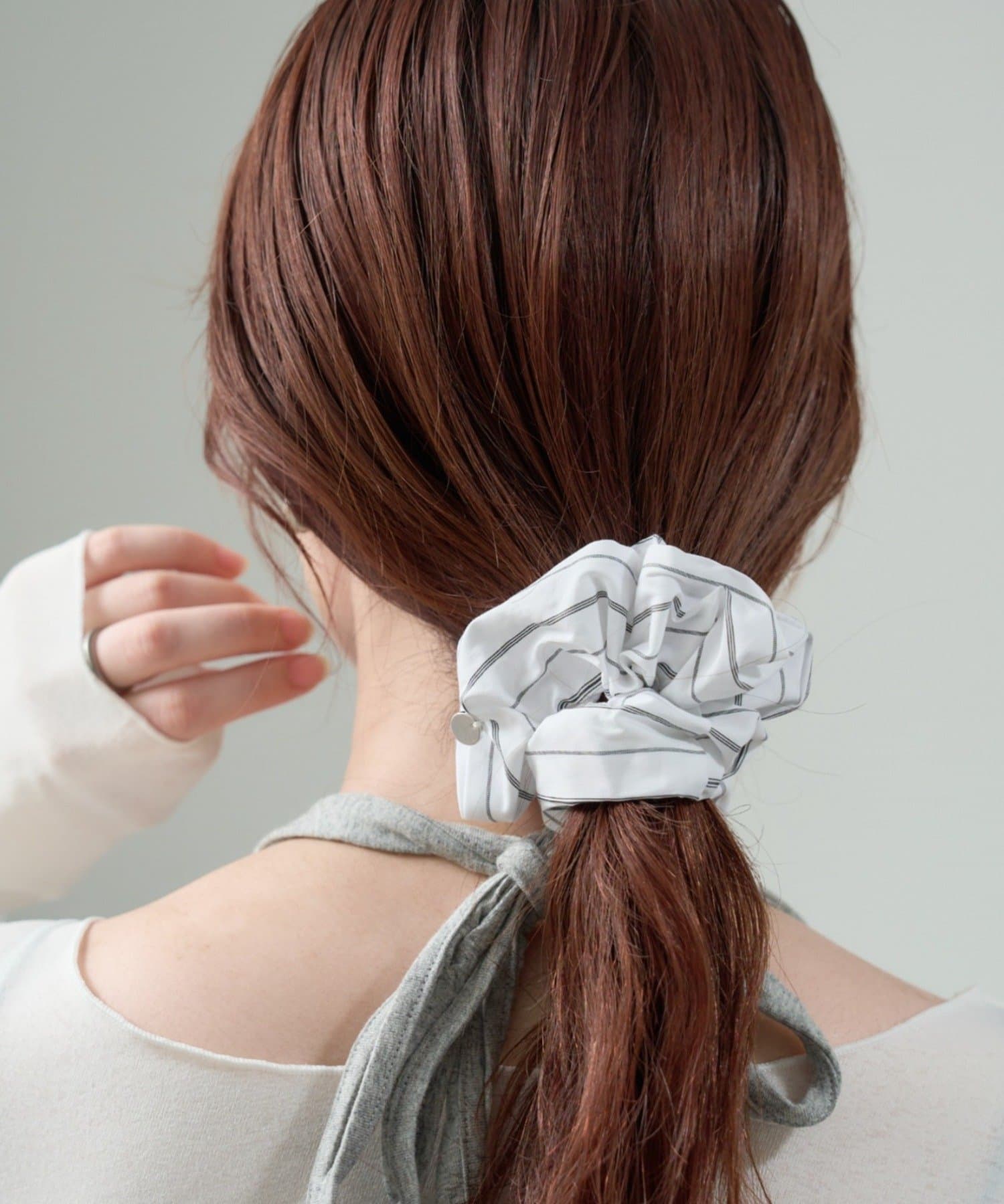 mystic(ミスティック) チャーム付きストライプシュシュ