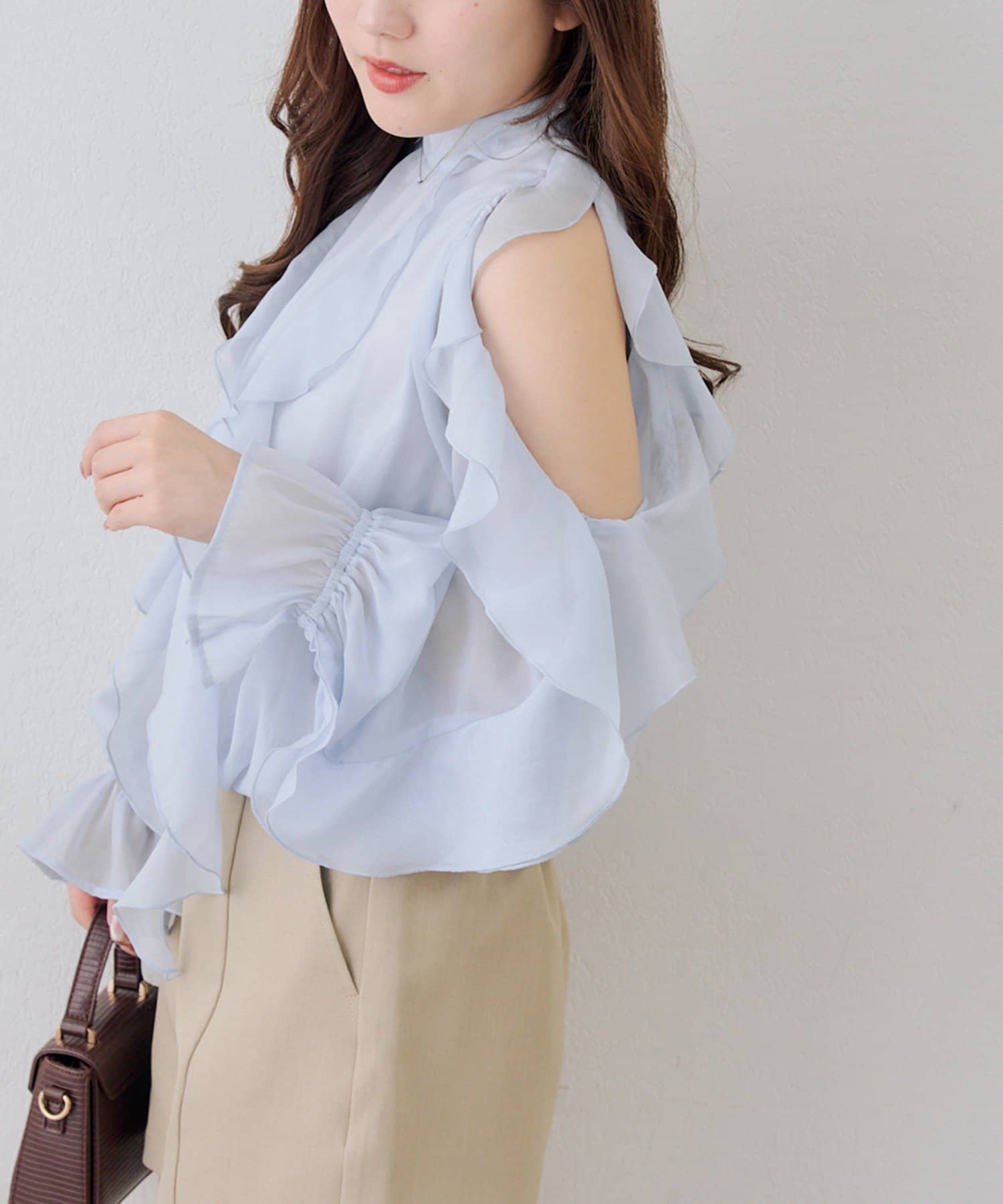 NICE CLAUP / OLIVE des OLIVE OUTLET(ナイスクラップ  / オリーブ デ オリーブ アウトレット) 【continuer】ラッフルフリフリブラウス