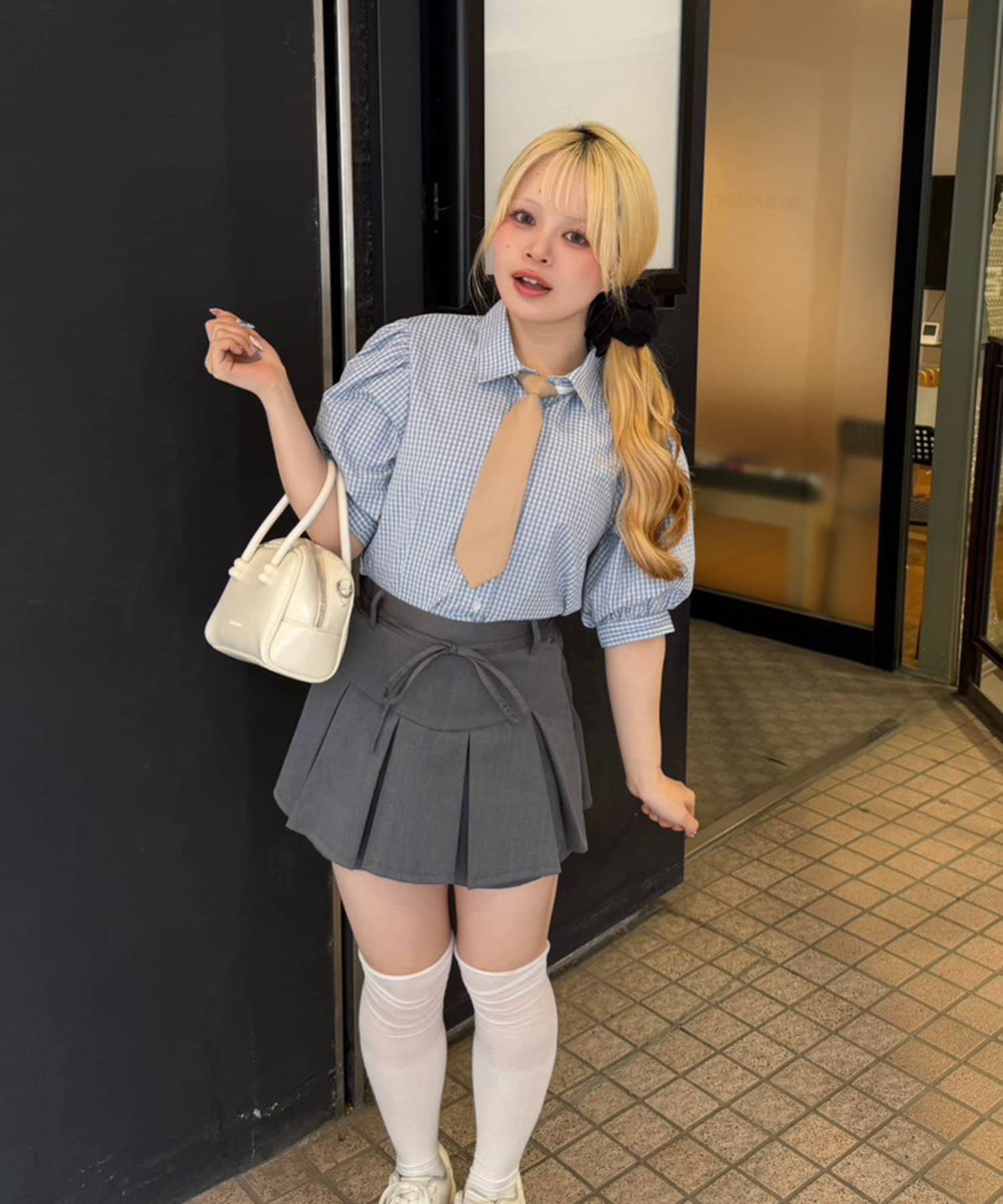 NICE CLAUP / OLIVE des OLIVE OUTLET(ナイスクラップ  / オリーブ デ オリーブ アウトレット) 【ANOTHER BRANCH】スクールネクタイ付シャツ