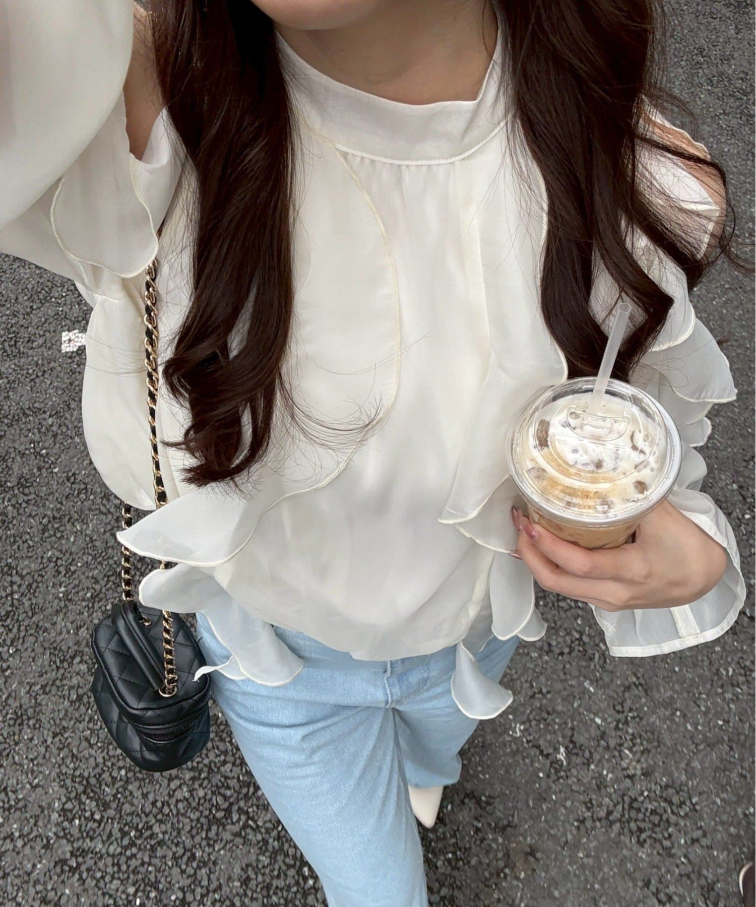 Remind me and forever(リマインドミーアンドフォーエバー) たっぷりフリルにときめく、ラッフルフリフリブラウス