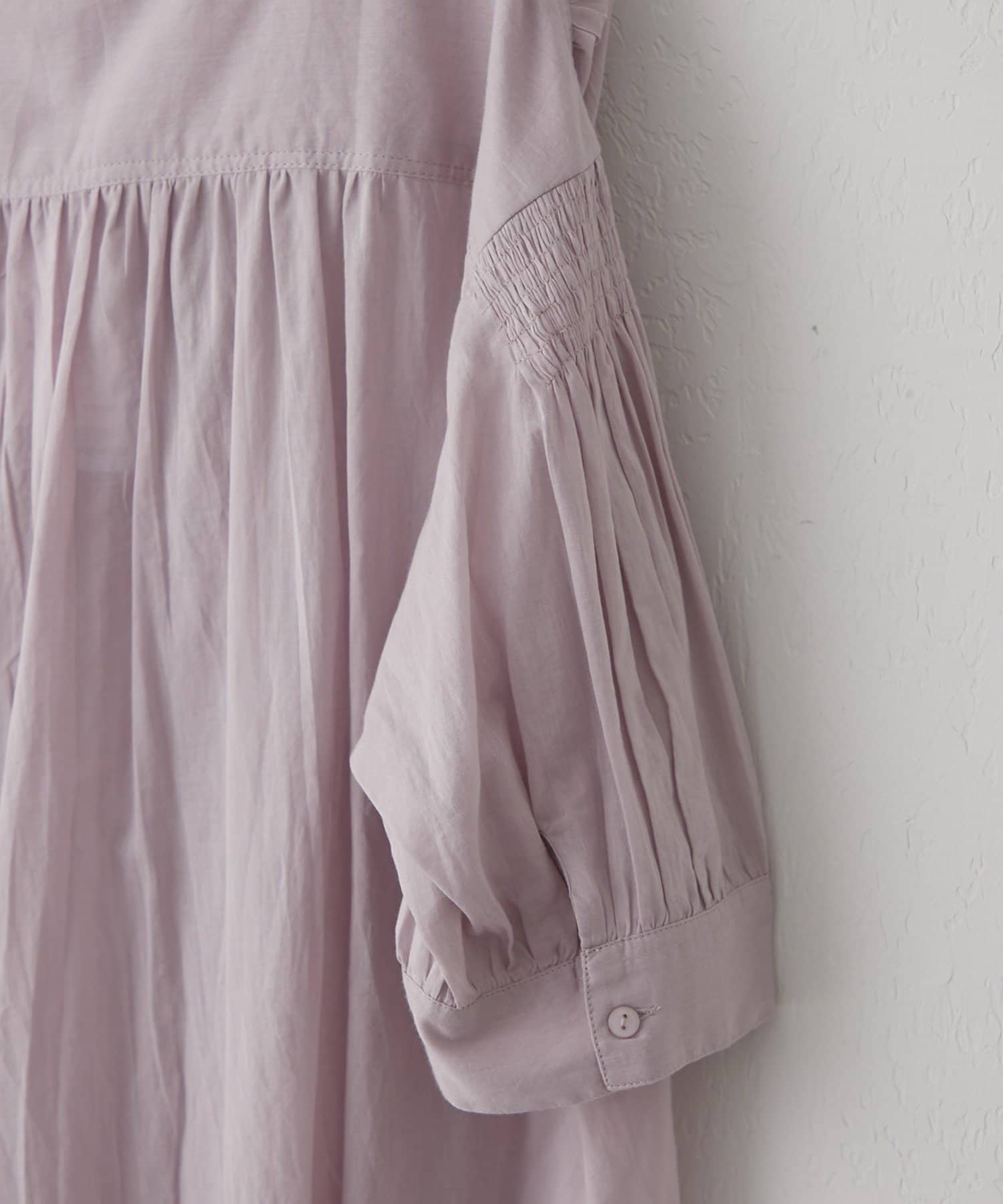 Remind me and forever(リマインドミーアンドフォーエバー) 【NAO】ピンタックブラウス