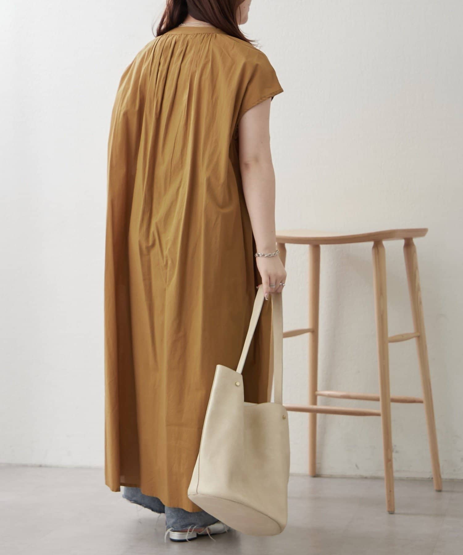 Remind me and forever(リマインドミーアンドフォーエバー) 【NAO】【軽やかな素材感】フレンチスリーブタックワンピース