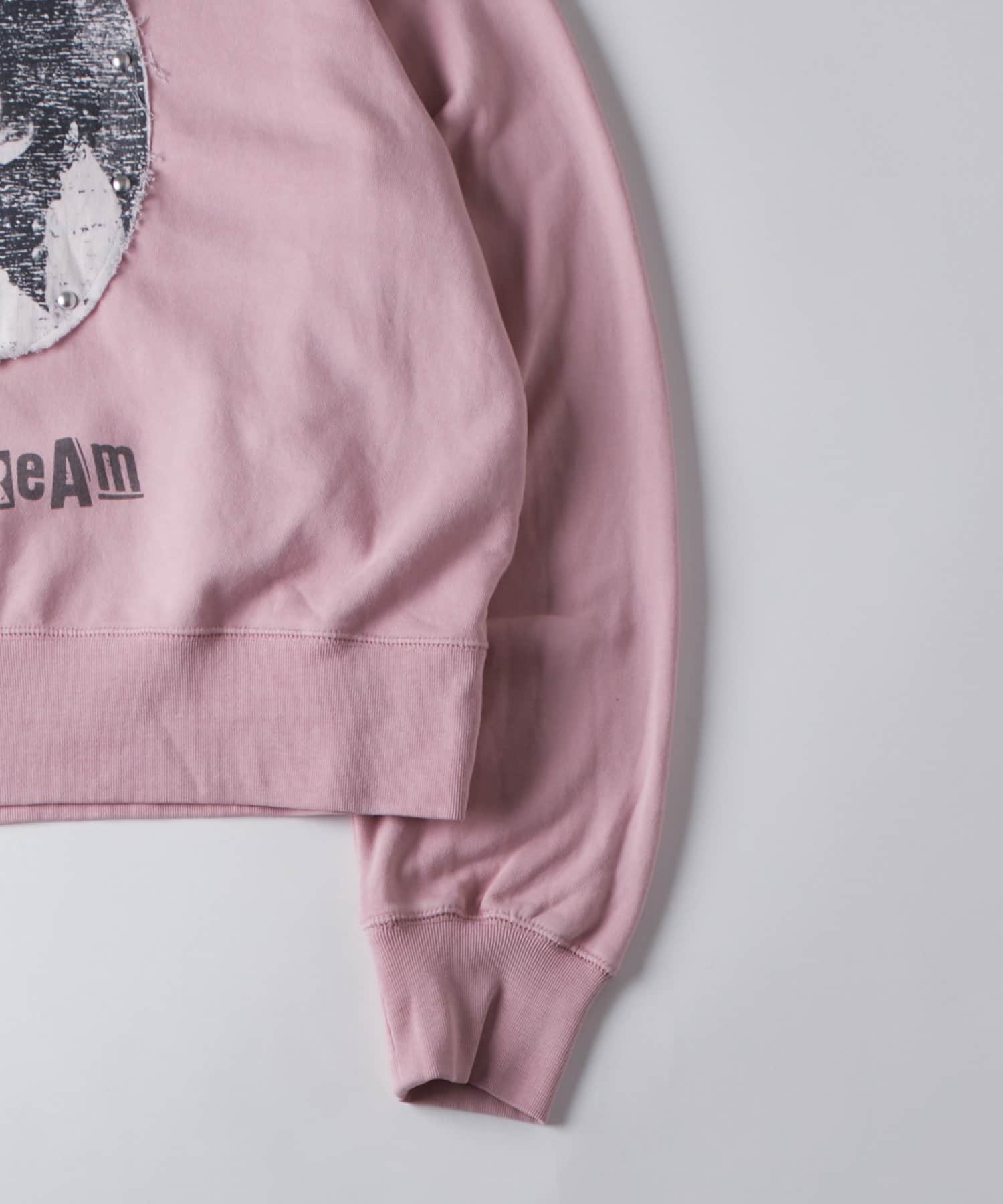 WHO’S WHO gallery(フーズフーギャラリー) 【Sourcream】リメイクスタッズスウェット