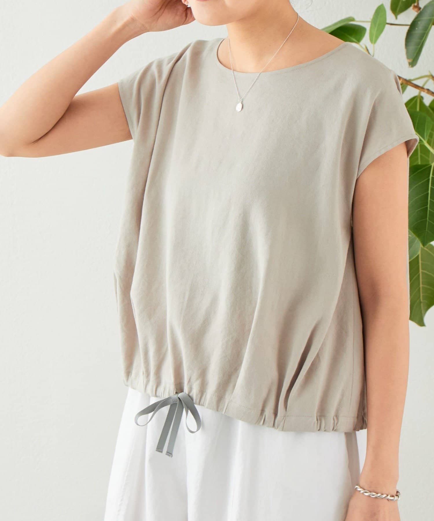 BEARDSLEY(ビアズリー) リネン裾ドロストブラウス