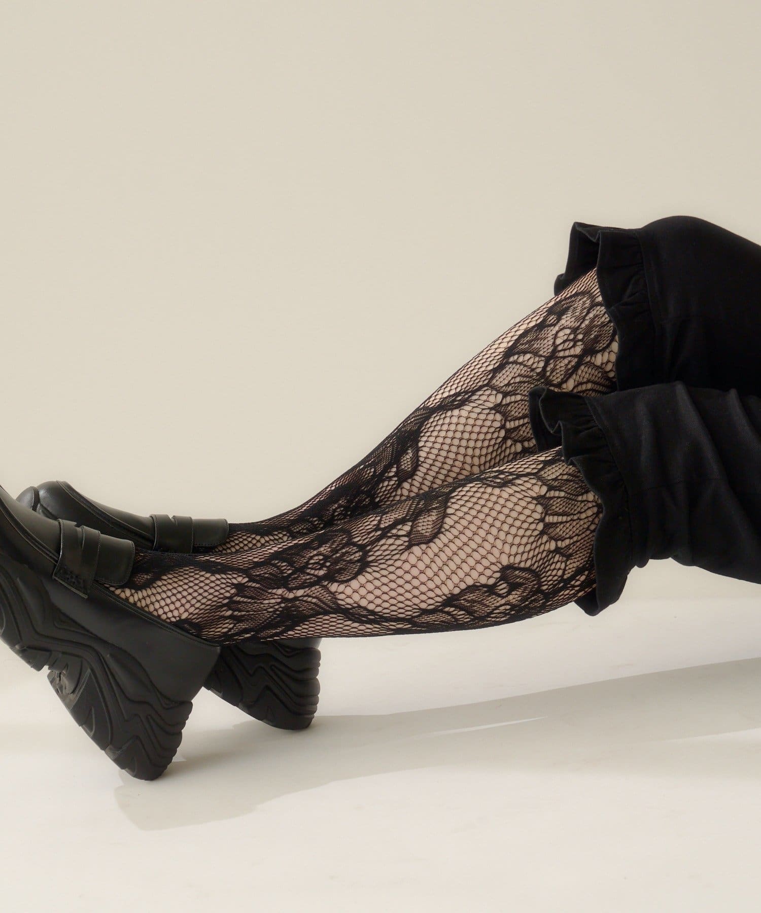 Kastane(カスタネ) フラワーレースタイツ