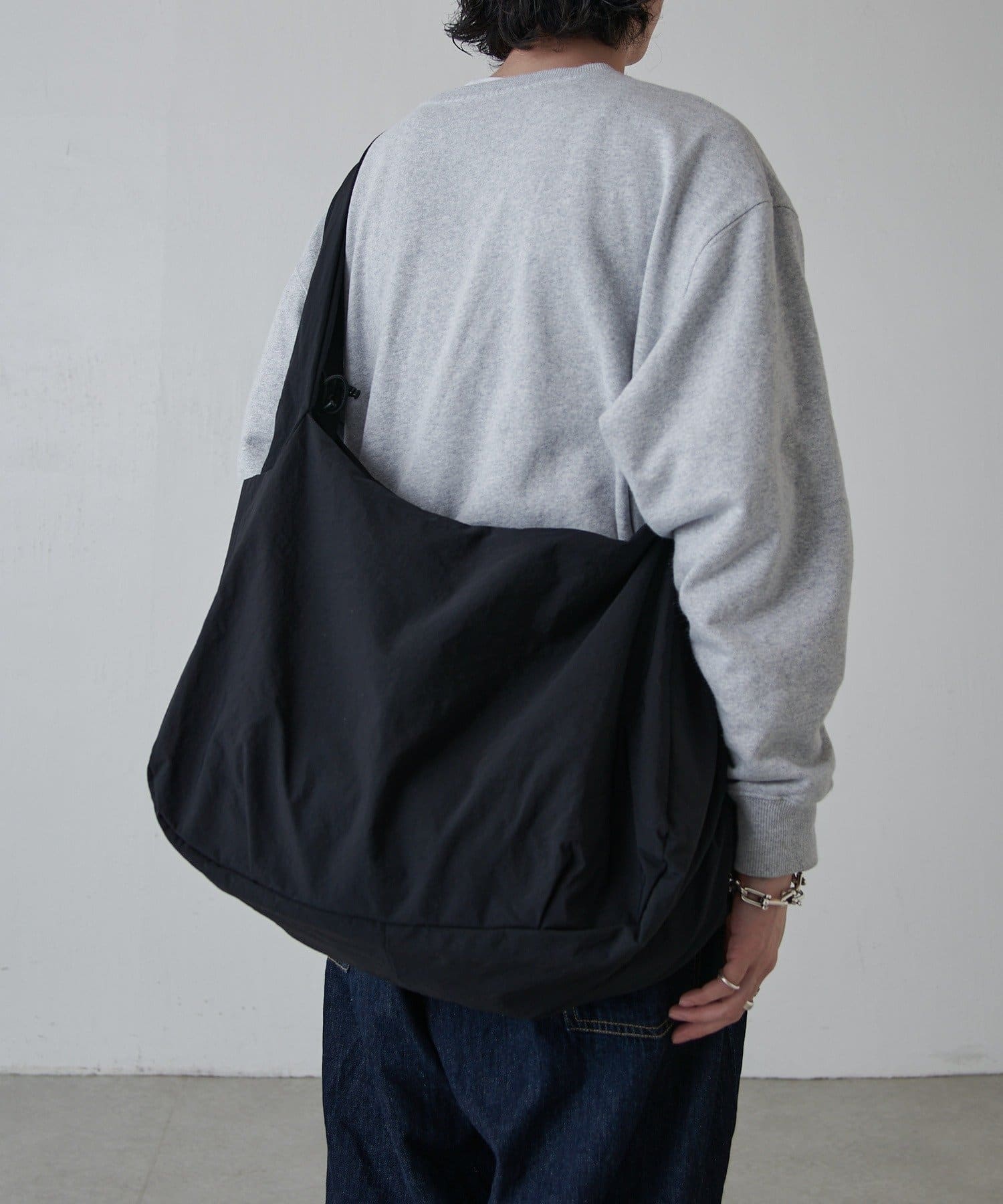 Lui's(ルイス) SLOW span nylon-shoulder bag-L