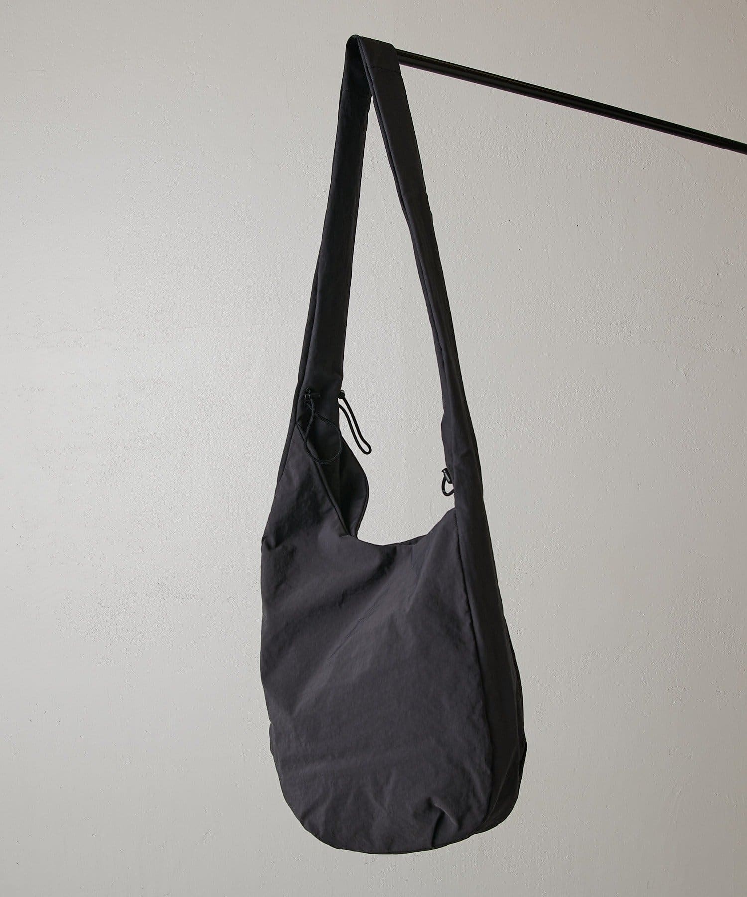 Lui's(ルイス) SLOW span nylon-shoulder bag-S